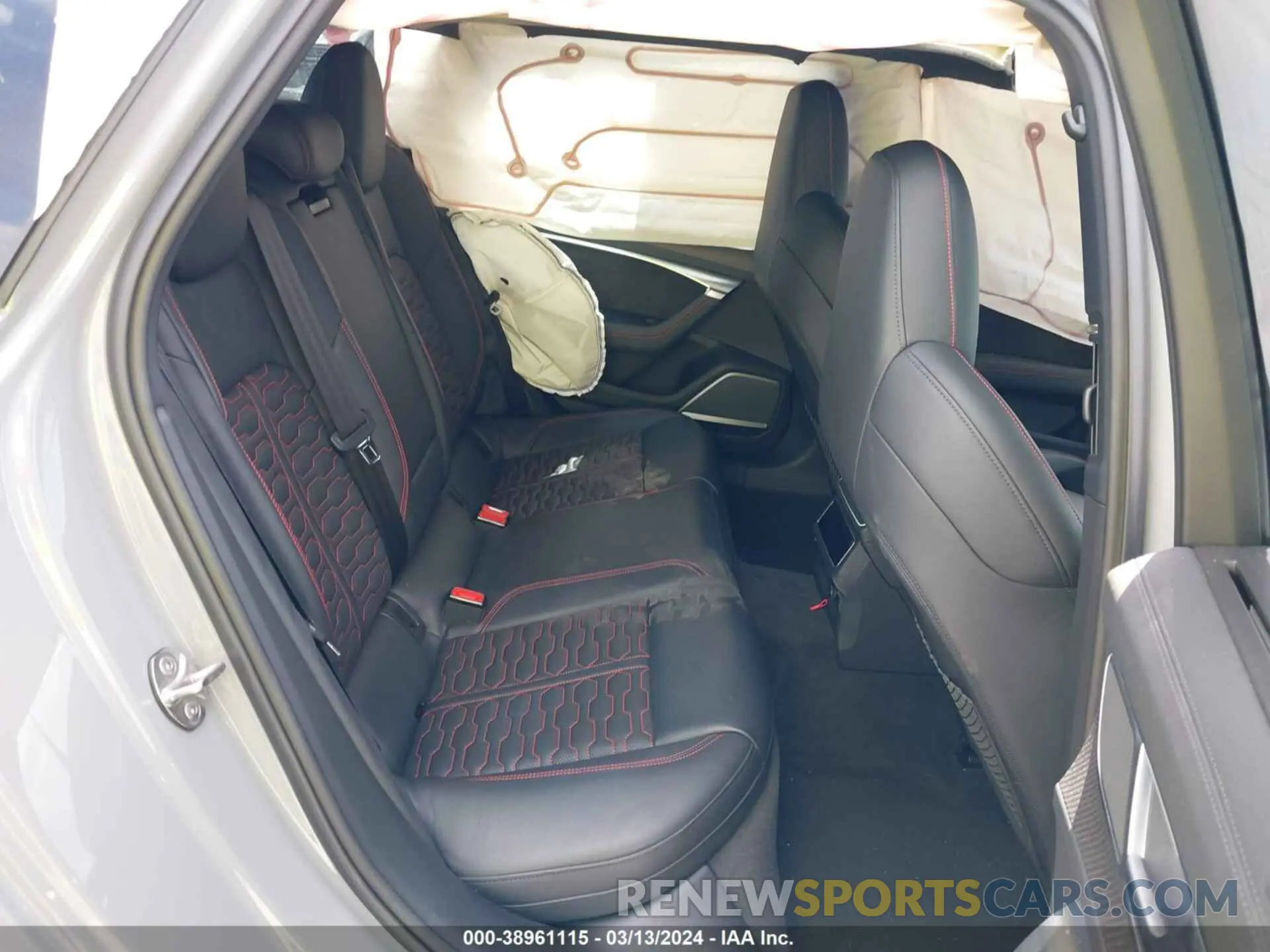 8 fotografías del automóvil dañado WUA1CBF21MN903012 AUDI RS 6 AVANT 2021