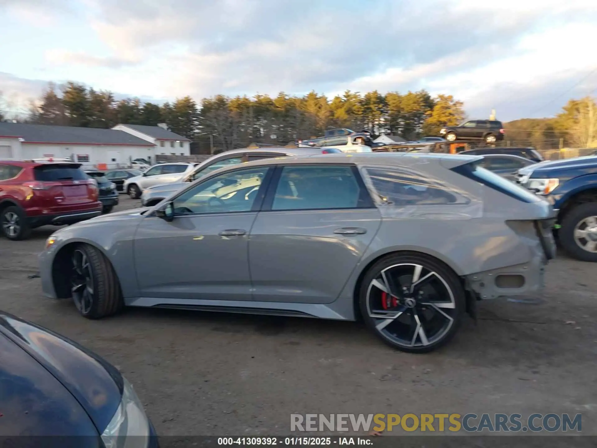15 fotografías del automóvil dañado WUA1CBF24MN904123 AUDI RS 6 AVANT 2021