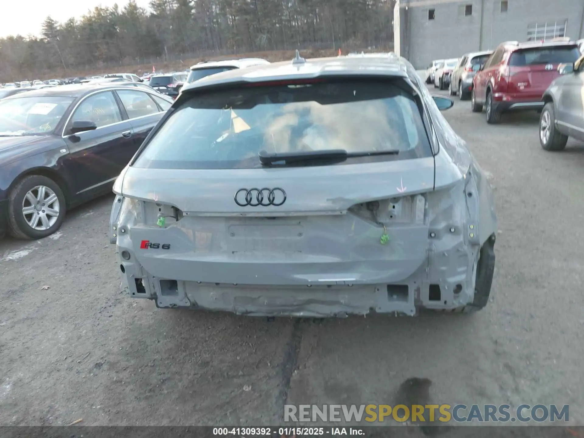 17 fotografías del automóvil dañado WUA1CBF24MN904123 AUDI RS 6 AVANT 2021