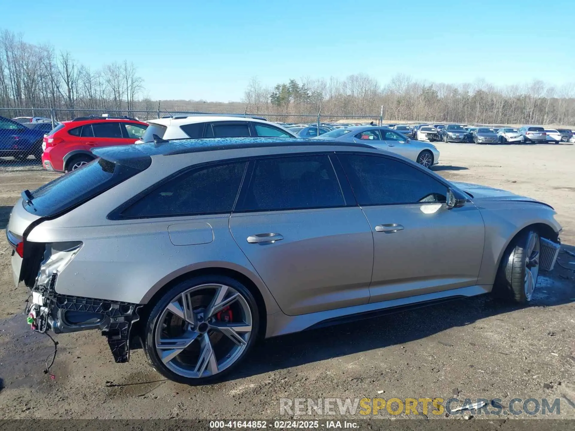 14 fotografías del automóvil dañado WUA1CBF23NN902140 AUDI RS 6 AVANT 2022