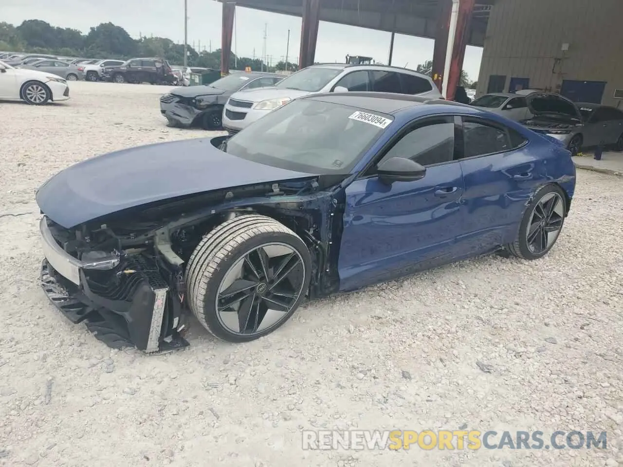 1 fotografías del automóvil dañado WAUBHBFW1P7903684 AUDI RS E-TRON 2023