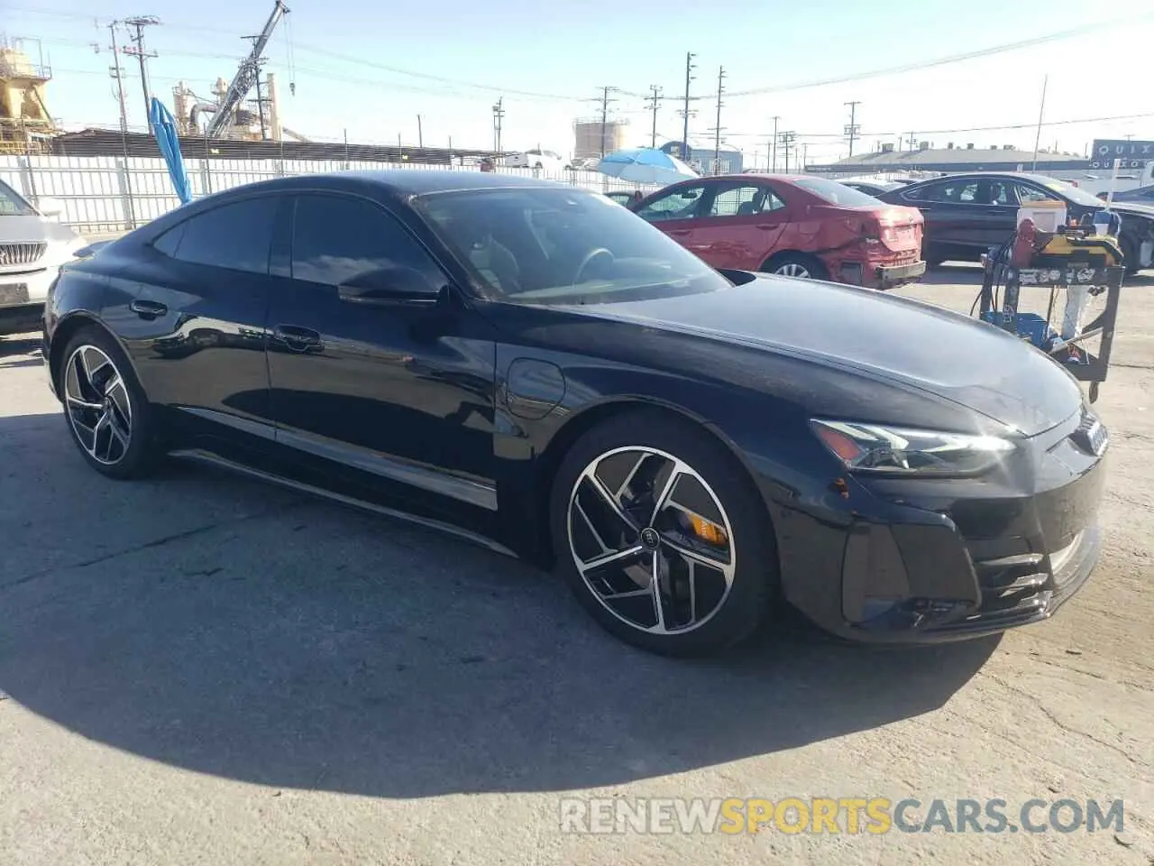 4 fotografías del automóvil dañado WAUAHBFW1R7901898 AUDI RS E-TRON 2024