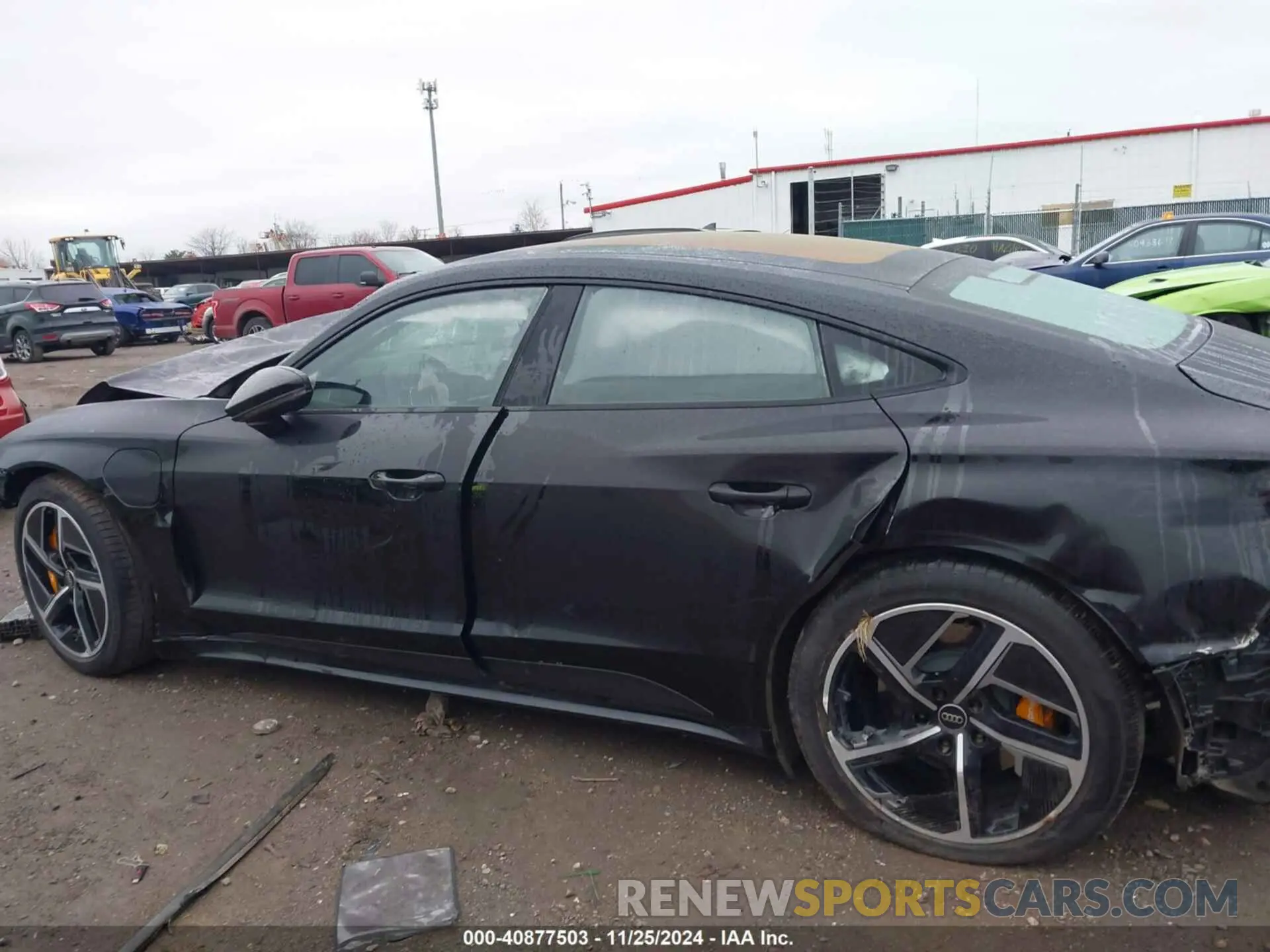 15 fotografías del automóvil dañado WAUBHBFW2P7902897 AUDI RS E-TRON GT 2023