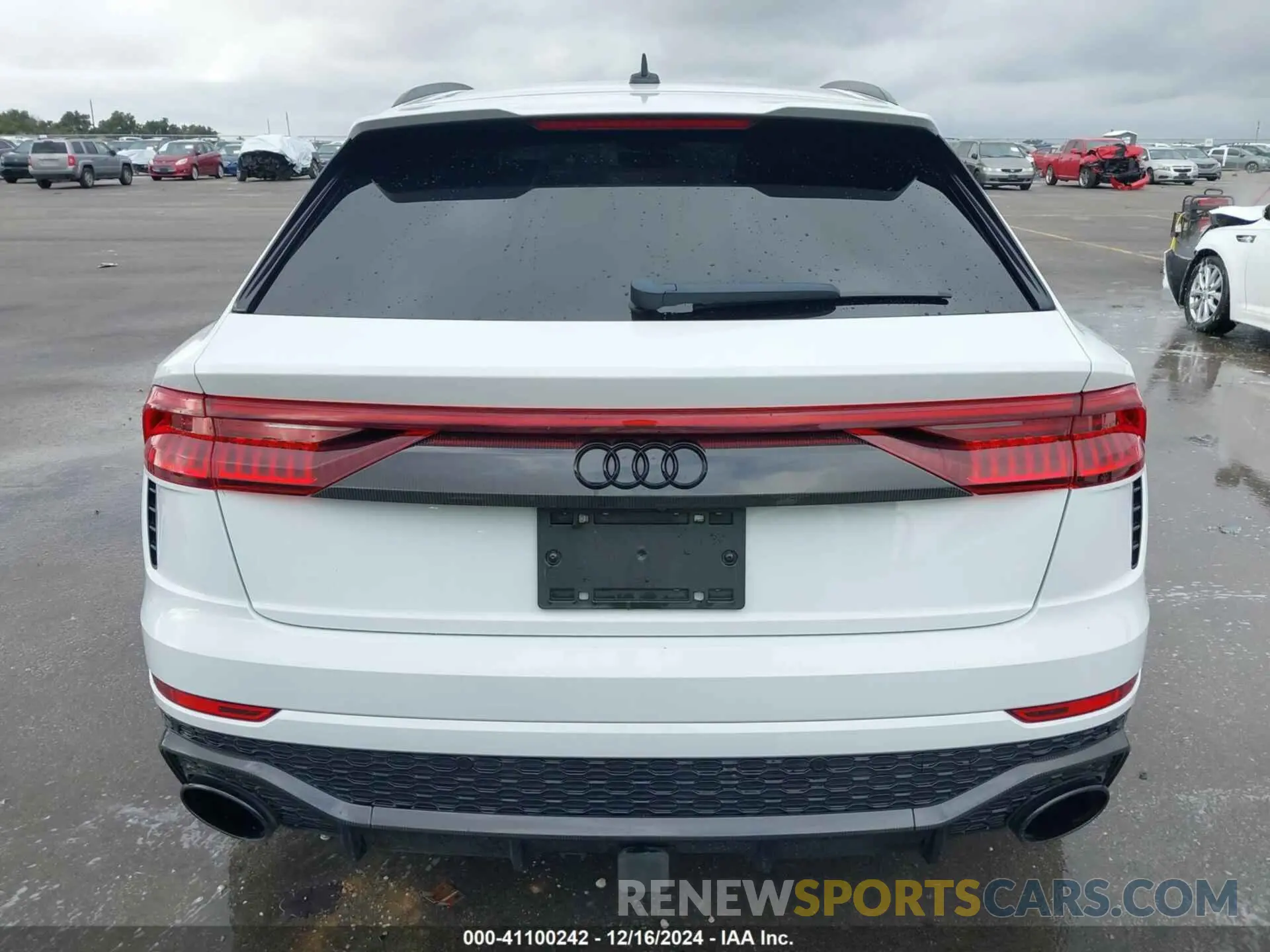 17 fotografías del automóvil dañado WU1ARBF14MD011235 AUDI RS Q8 2021