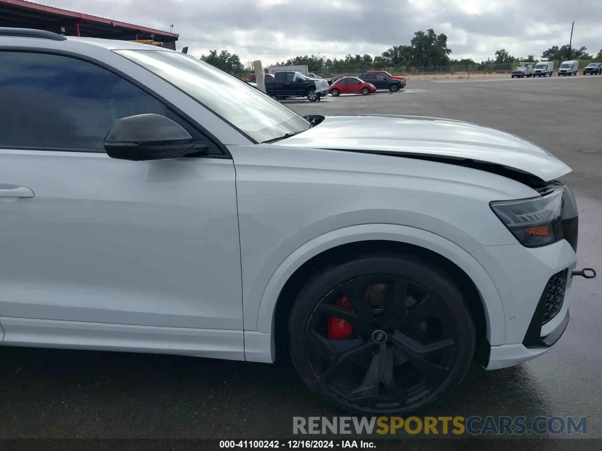 18 fotografías del automóvil dañado WU1ARBF14MD011235 AUDI RS Q8 2021