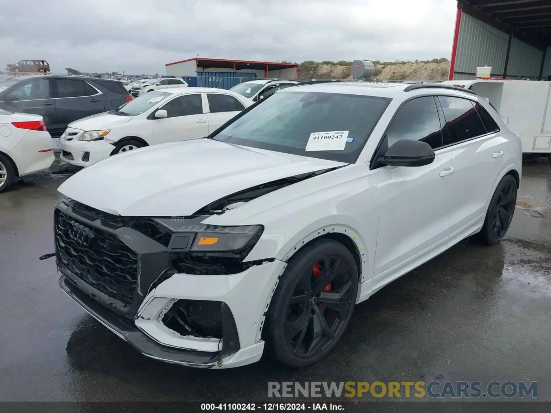 2 fotografías del automóvil dañado WU1ARBF14MD011235 AUDI RS Q8 2021