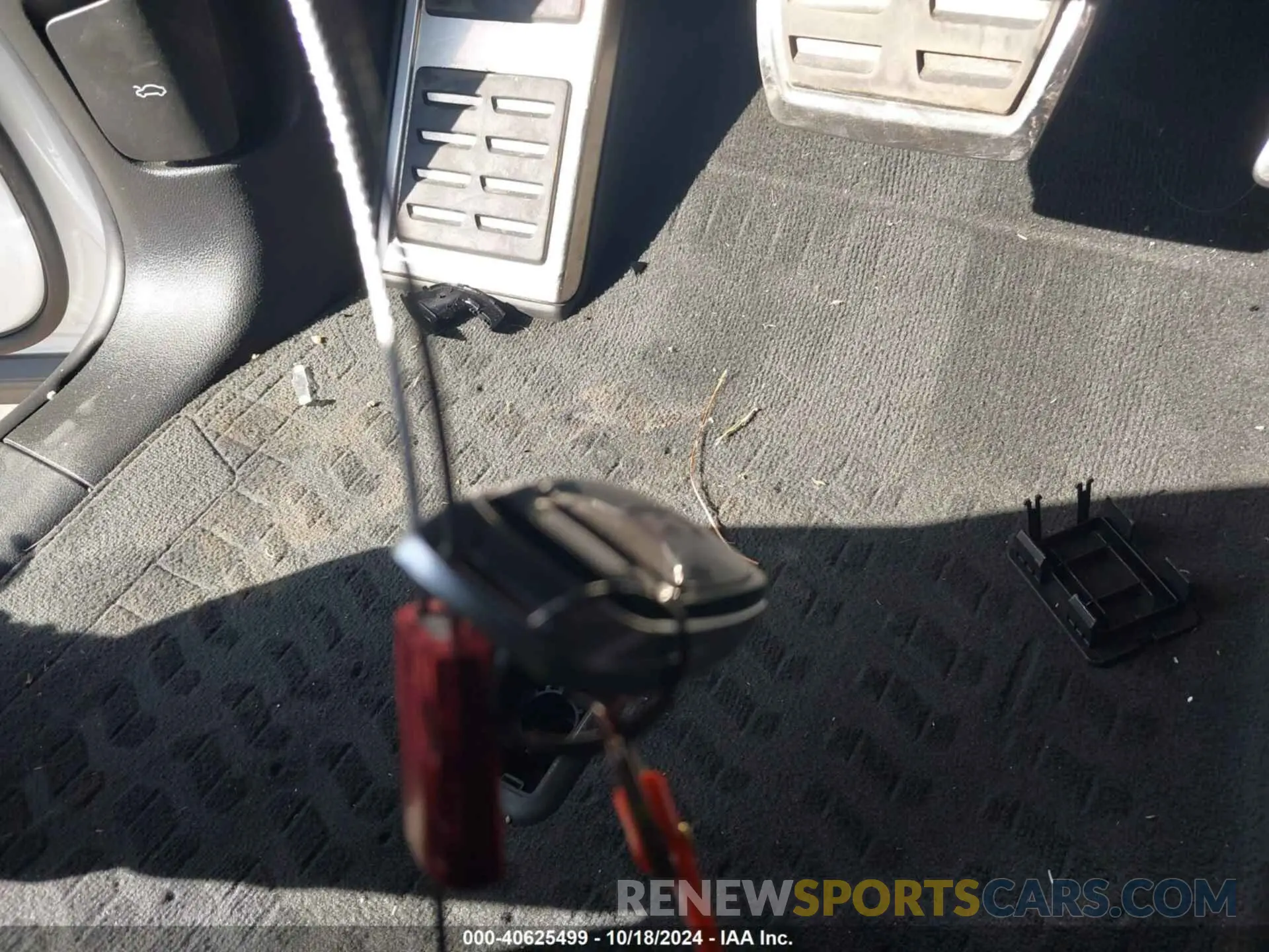11 fotografías del automóvil dañado WU1ARBF17ND008377 AUDI RS Q8 2022
