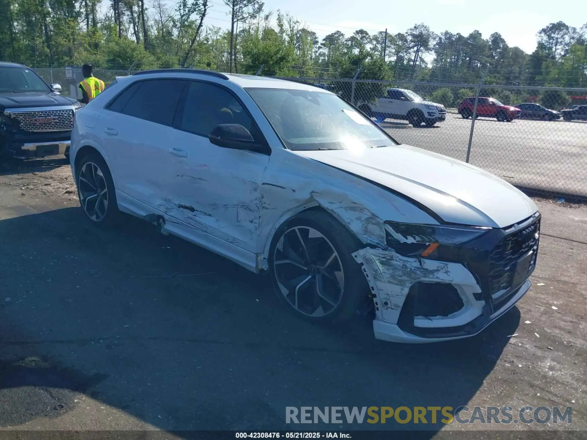 1 fotografías del automóvil dañado WU1ARBF18ND025883 AUDI RS Q8 2022