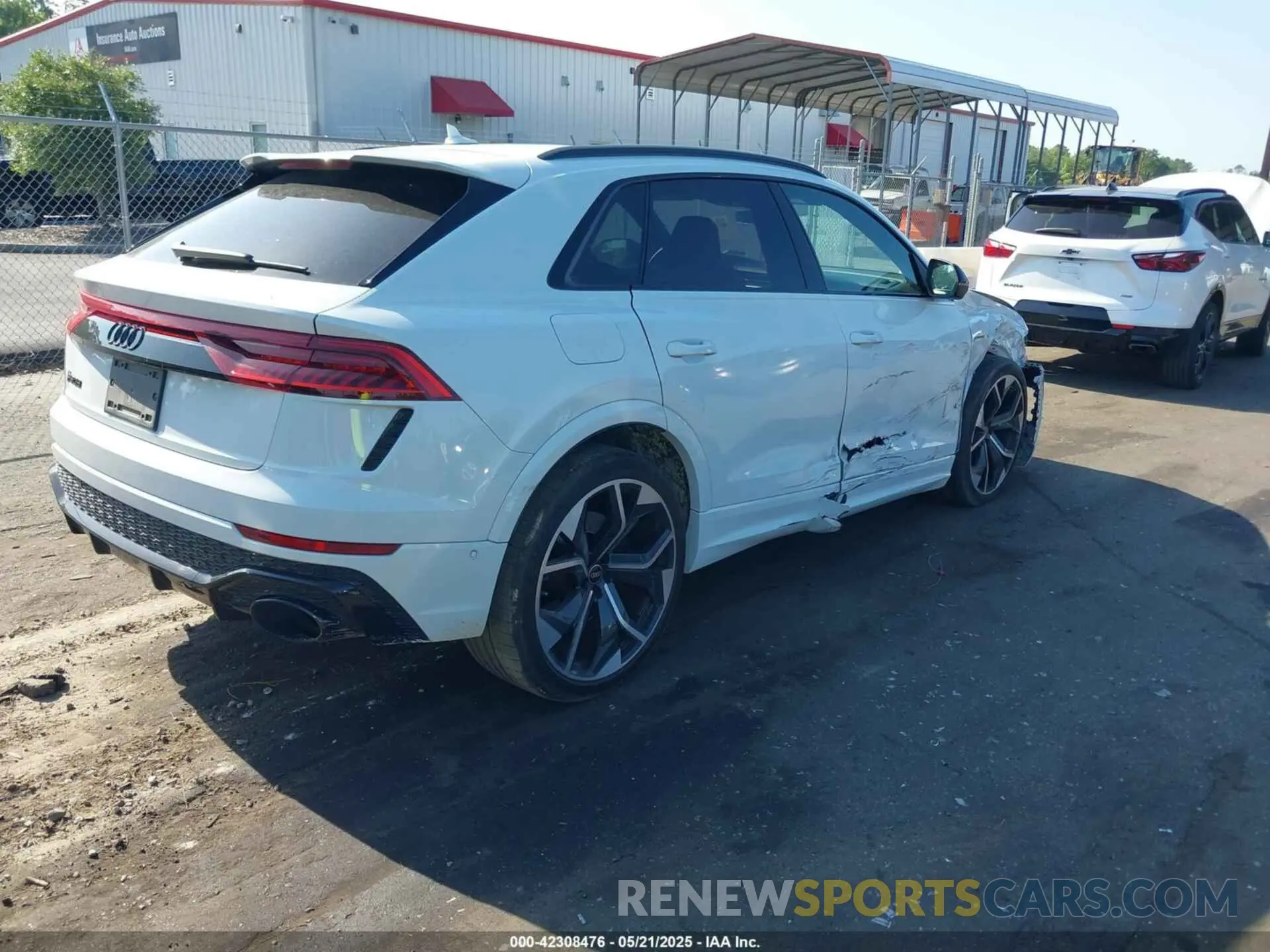 4 fotografías del automóvil dañado WU1ARBF18ND025883 AUDI RS Q8 2022