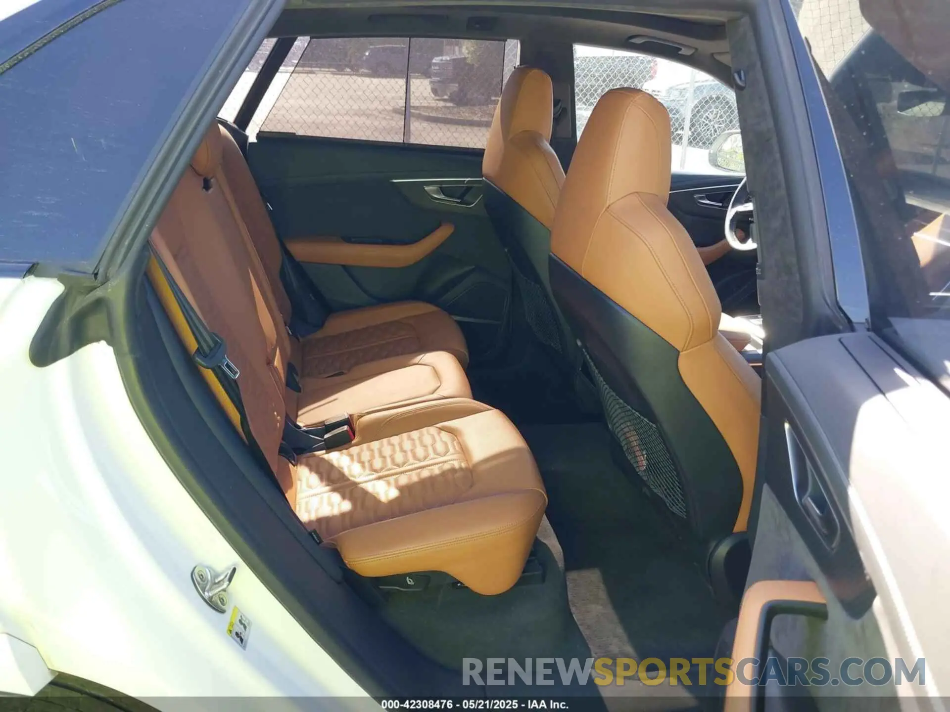 8 fotografías del automóvil dañado WU1ARBF18ND025883 AUDI RS Q8 2022