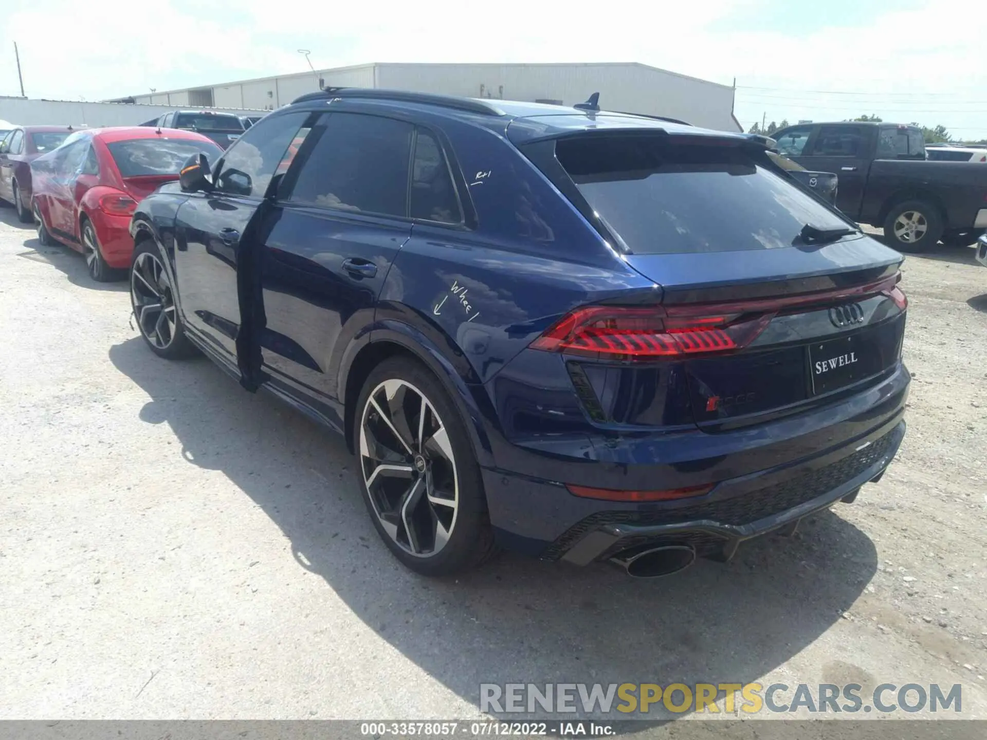 3 fotografías del automóvil dañado WU1ARBF19ND012415 AUDI RS Q8 2022