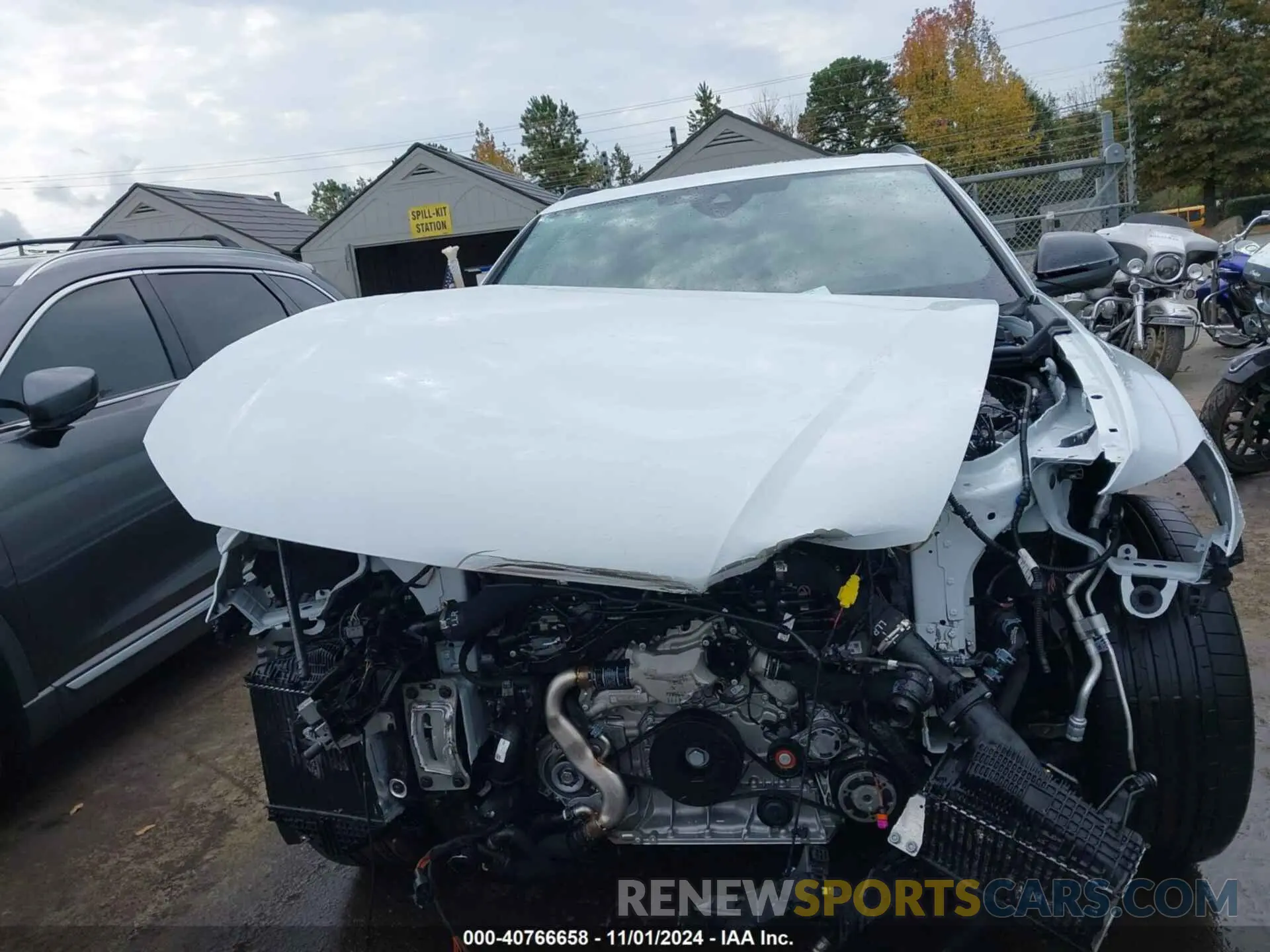 13 fotografías del automóvil dañado WU1ARBF15RD016001 AUDI RS Q8 2024