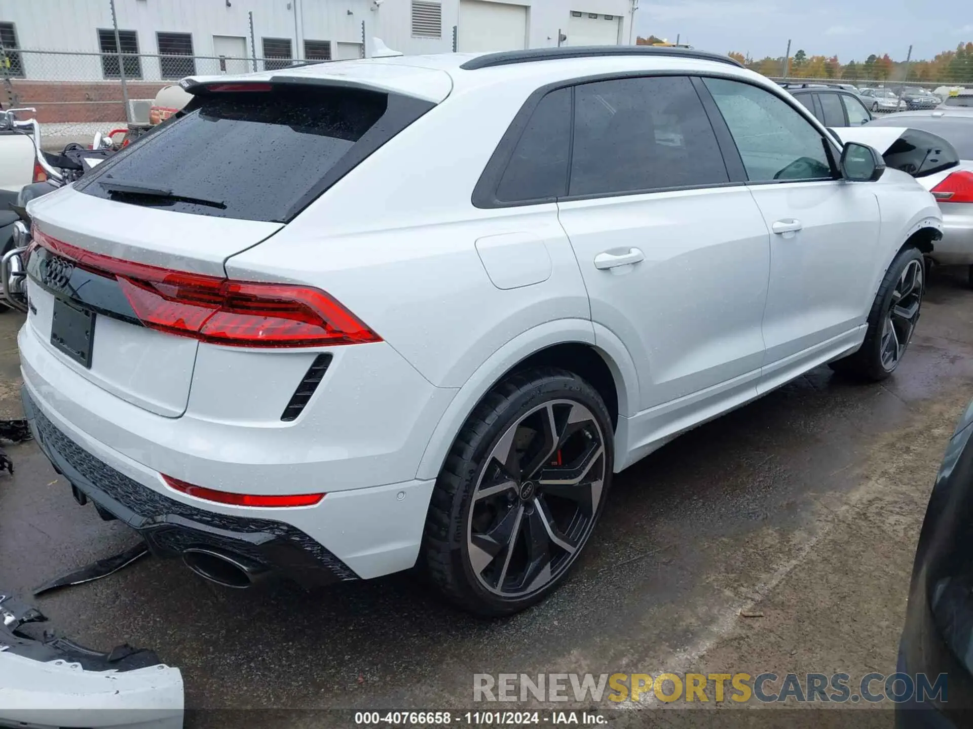 4 fotografías del automóvil dañado WU1ARBF15RD016001 AUDI RS Q8 2024