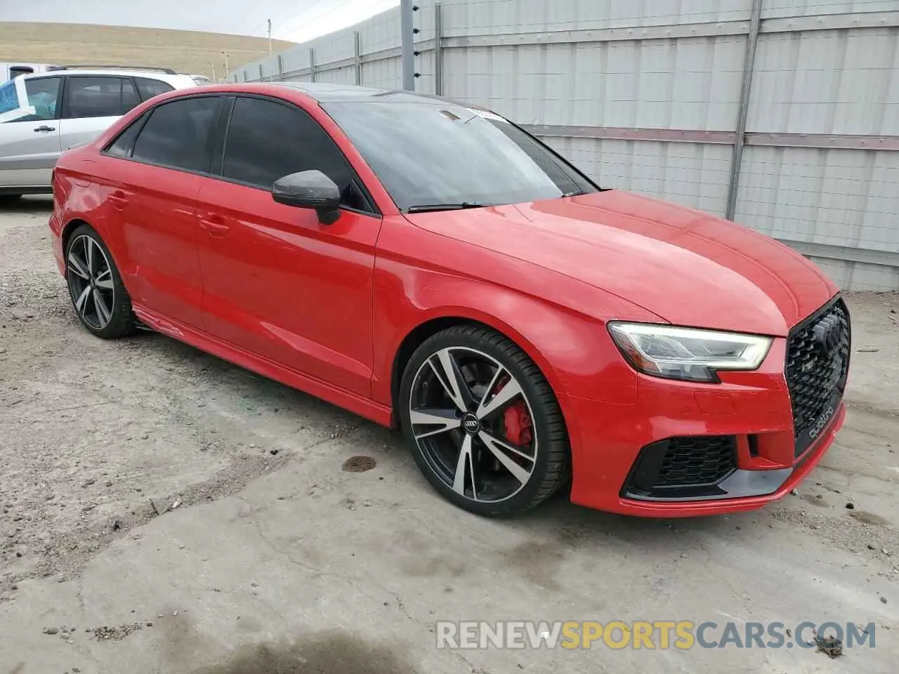 4 fotografías del automóvil dañado WUABWGFF2KA906727 AUDI RS3 2019