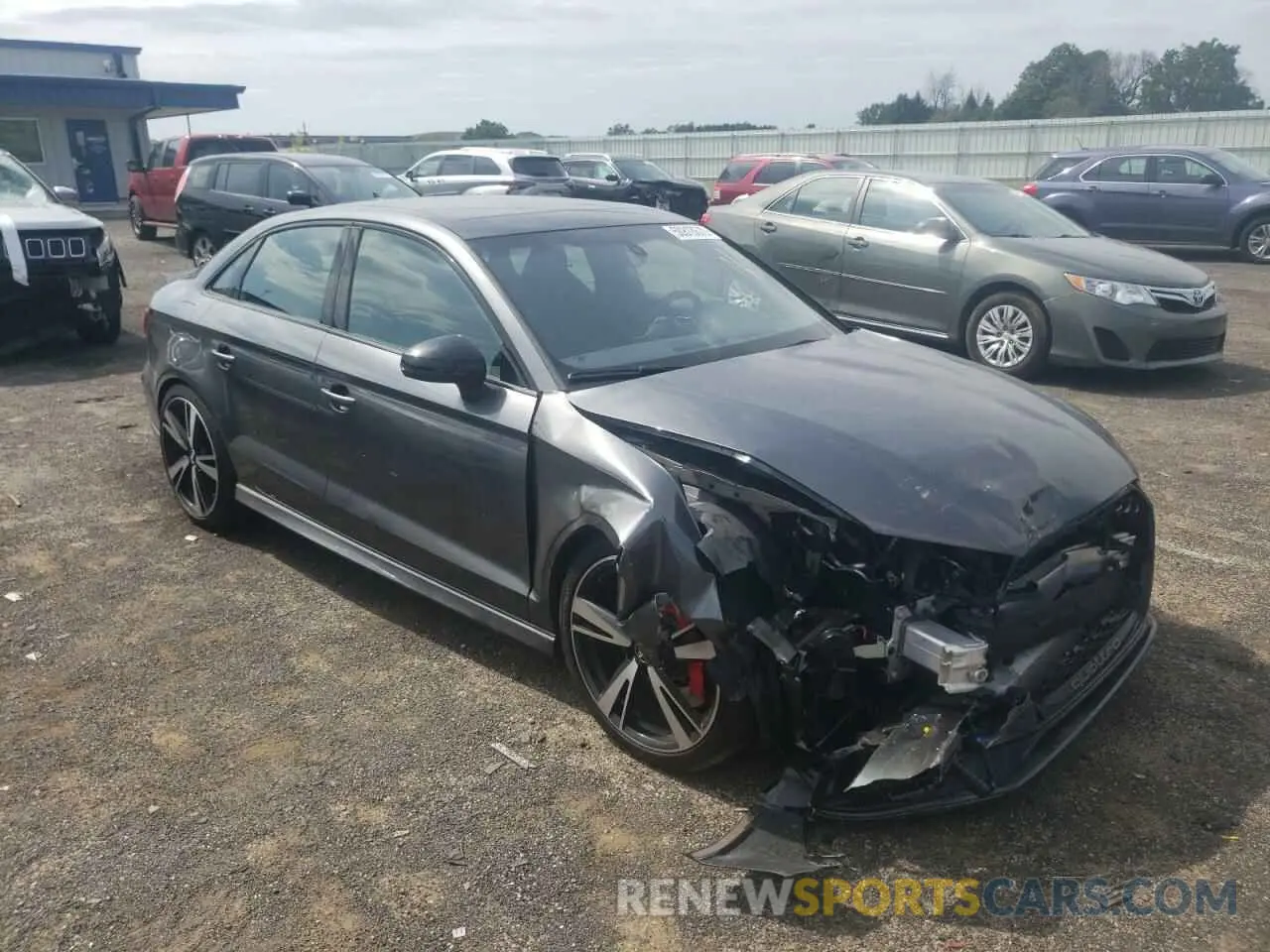 1 fotografías del automóvil dañado WUABWGFF5KA905328 AUDI RS3 2019