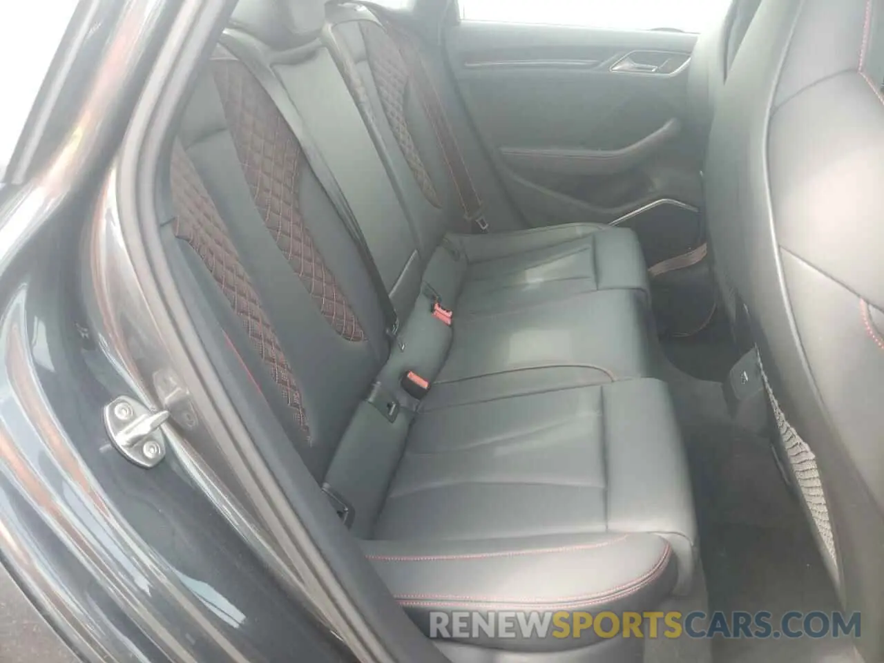 6 fotografías del automóvil dañado WUABWGFF5KA905328 AUDI RS3 2019