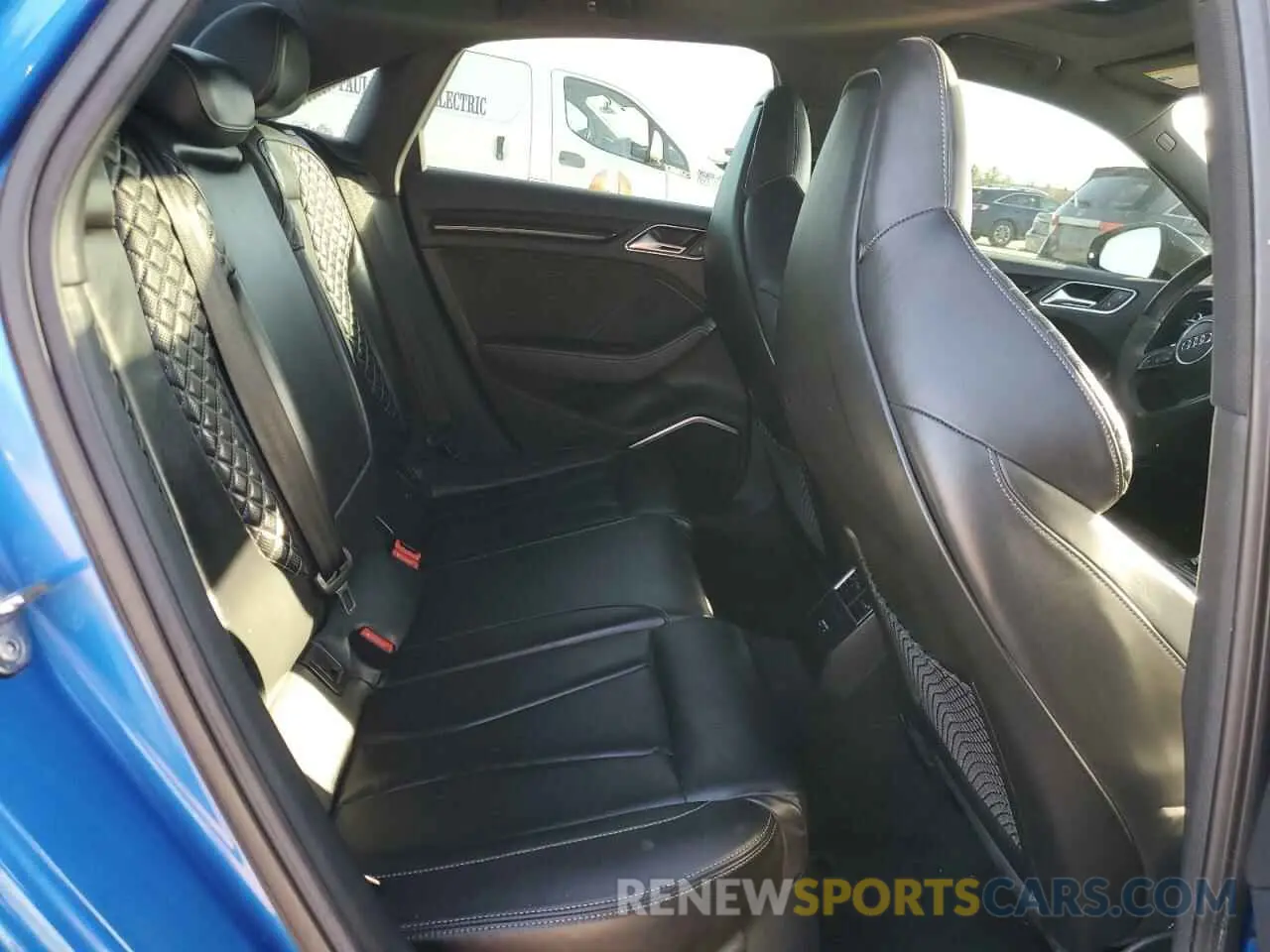 10 fotografías del automóvil dañado WUABWGFF6KA905869 AUDI RS3 2019
