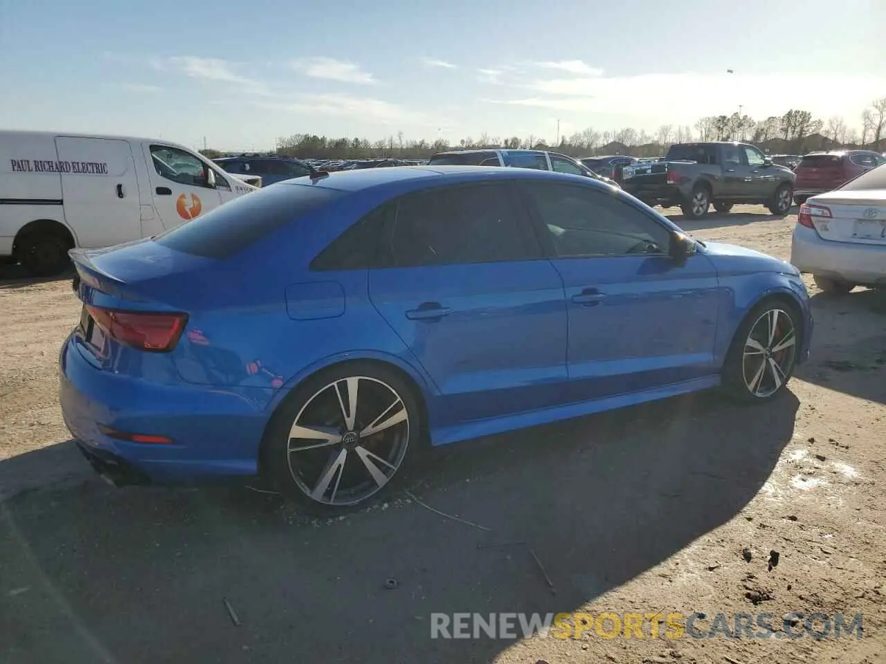 3 fotografías del automóvil dañado WUABWGFF6KA905869 AUDI RS3 2019