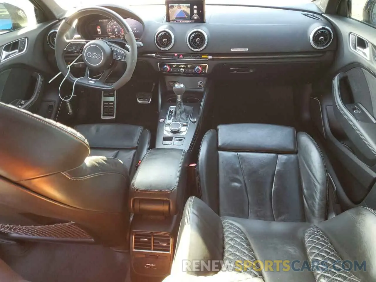 8 fotografías del automóvil dañado WUABWGFF6KA905869 AUDI RS3 2019