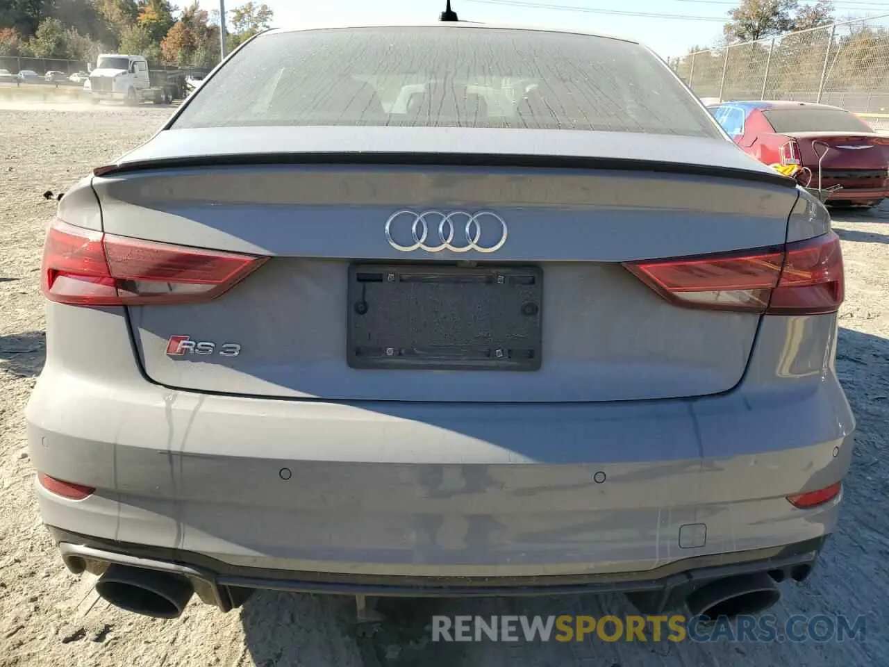 6 fotografías del automóvil dañado WUABWGFF8KA907686 AUDI RS3 2019
