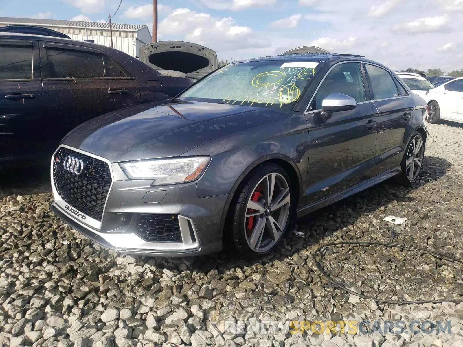 2 fotografías del automóvil dañado WUABWGFFXKA900285 AUDI RS3 2019