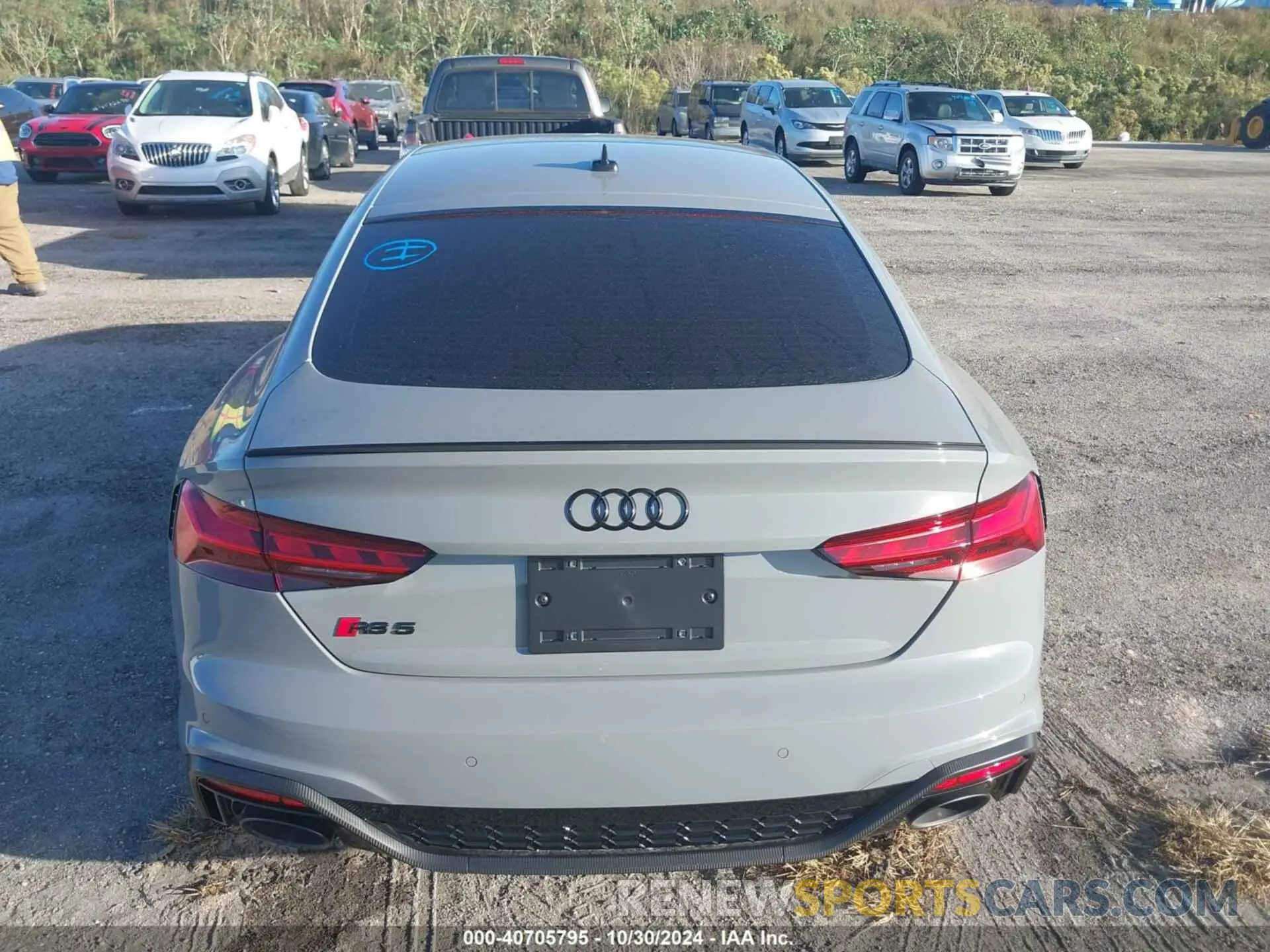 16 fotografías del automóvil dañado WUAAWCF5XRA902589 AUDI RS5 2024