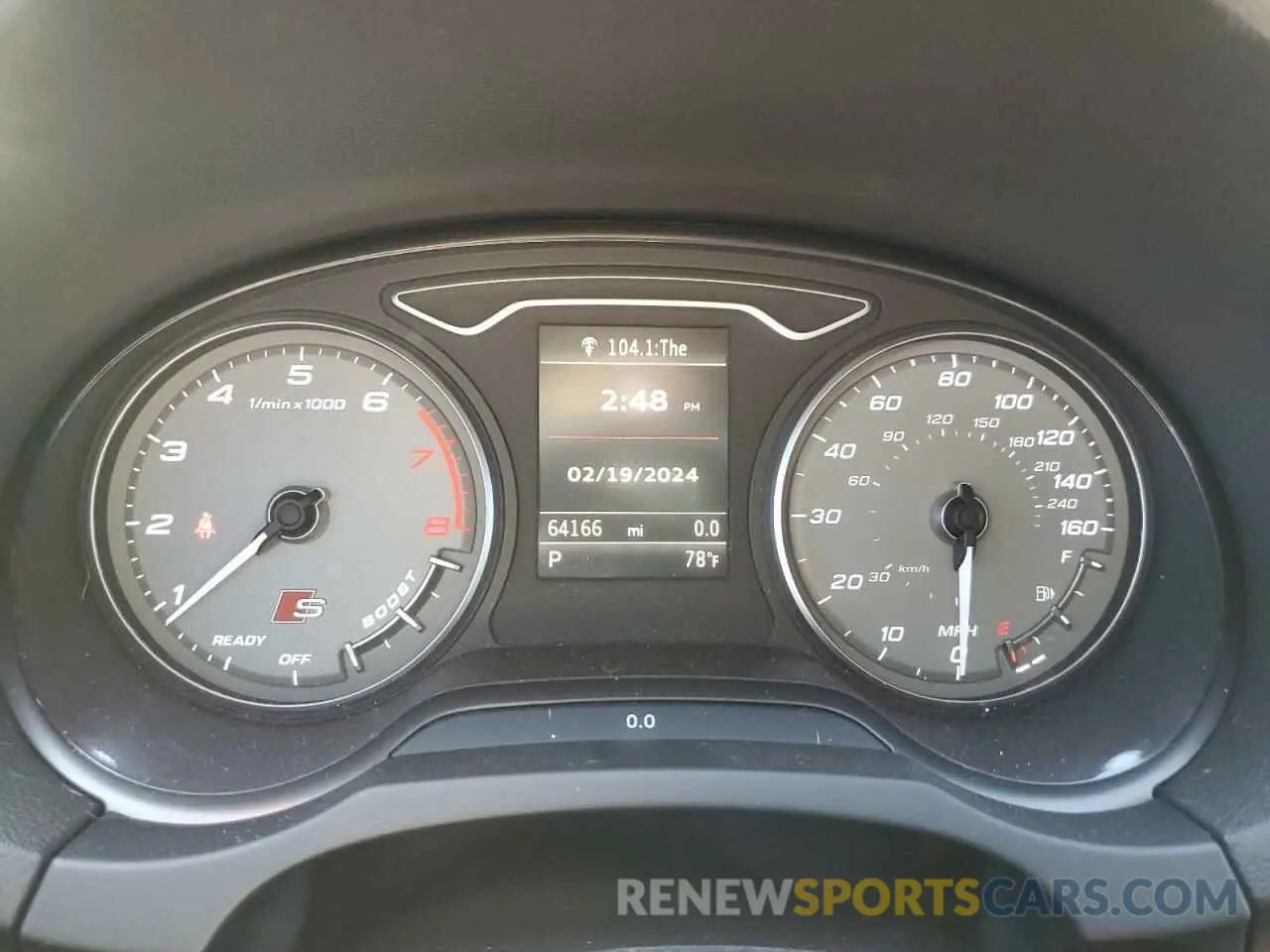9 fotografías del automóvil dañado WAUB1GFFXH1038400 AUDI S3 2017