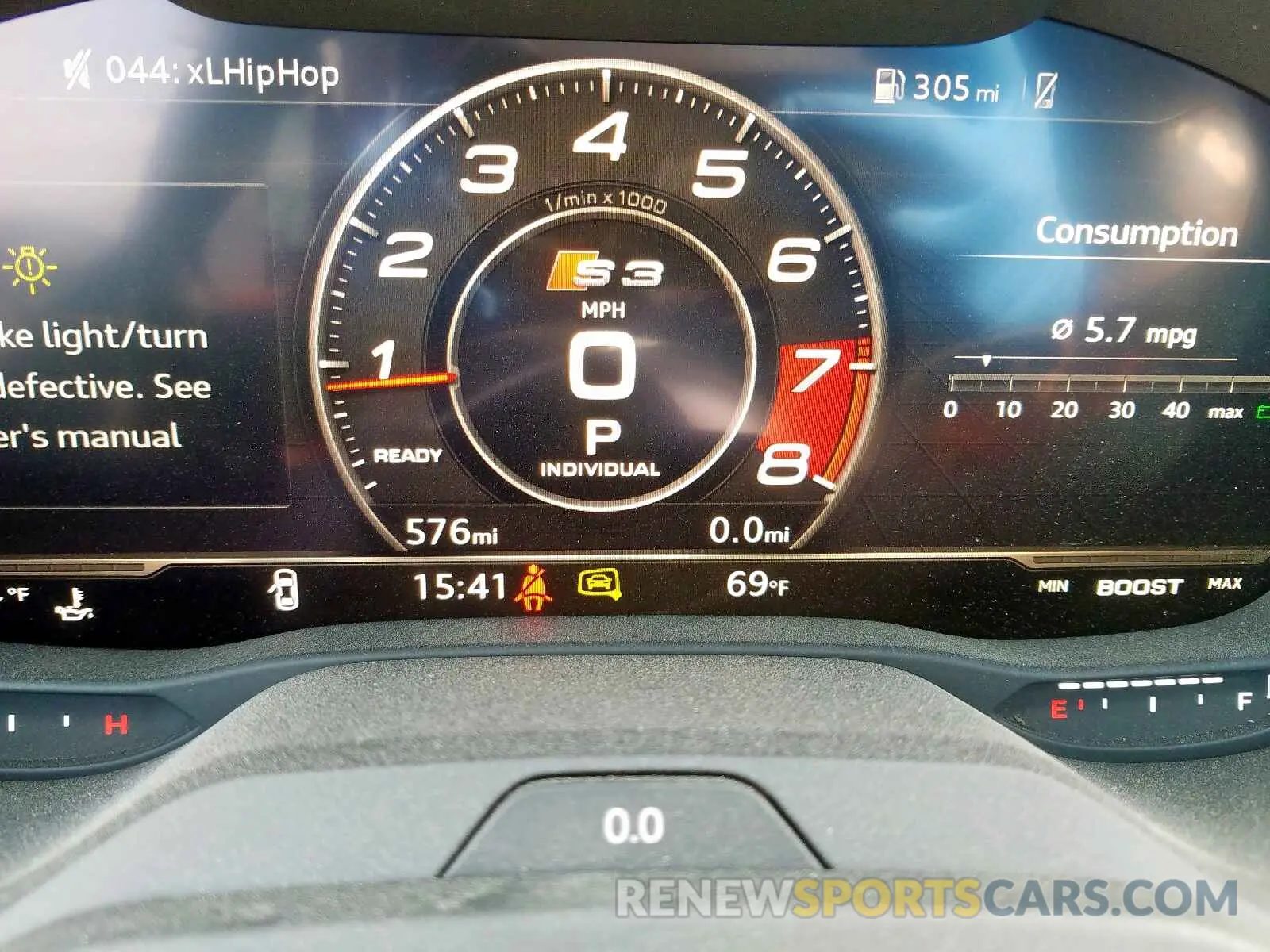 8 fotografías del automóvil dañado WAUB1GFF2KA102713 AUDI S3 2019