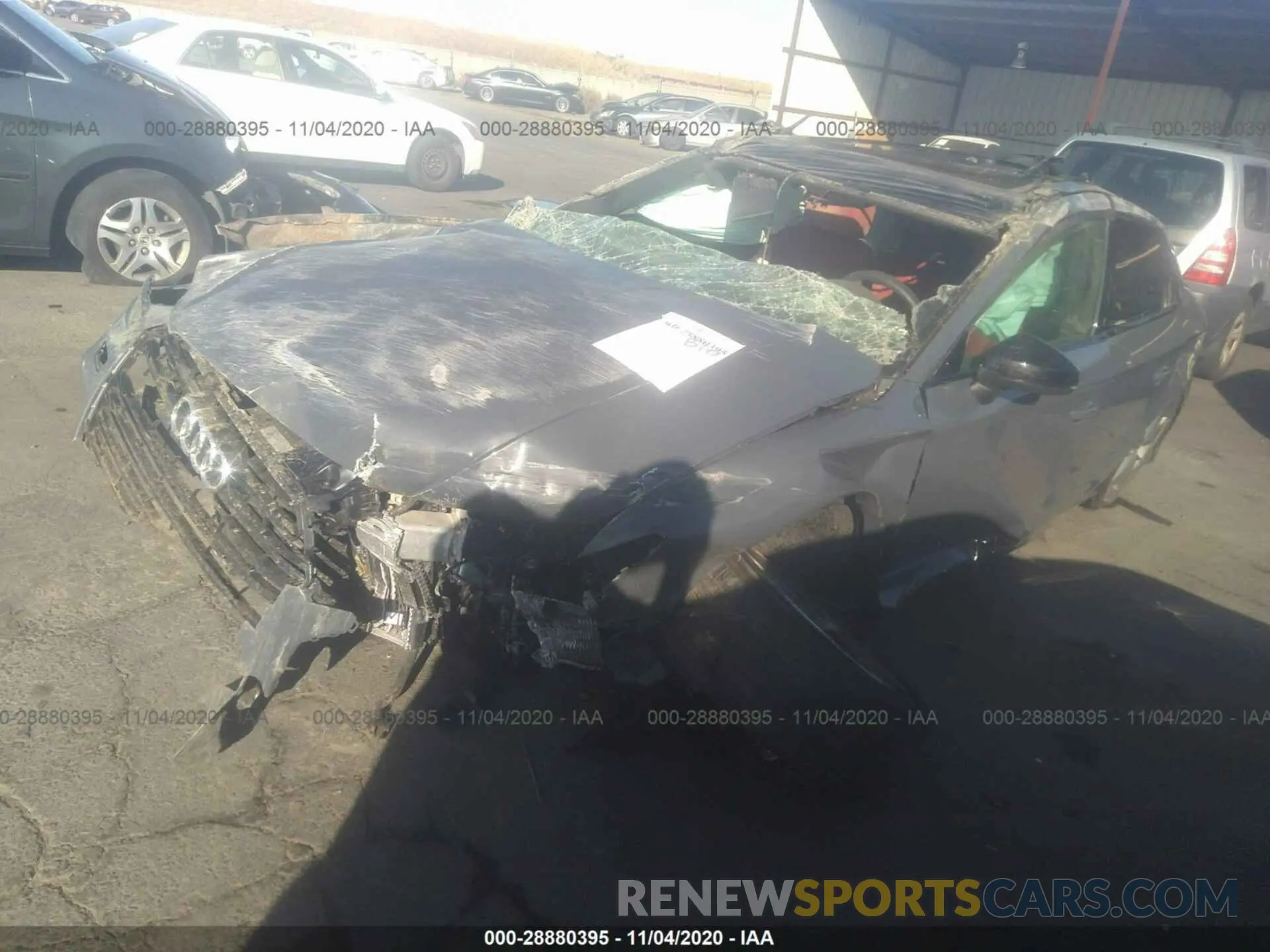 2 fotografías del automóvil dañado WAUB1GFF5KA103502 AUDI S3 2019