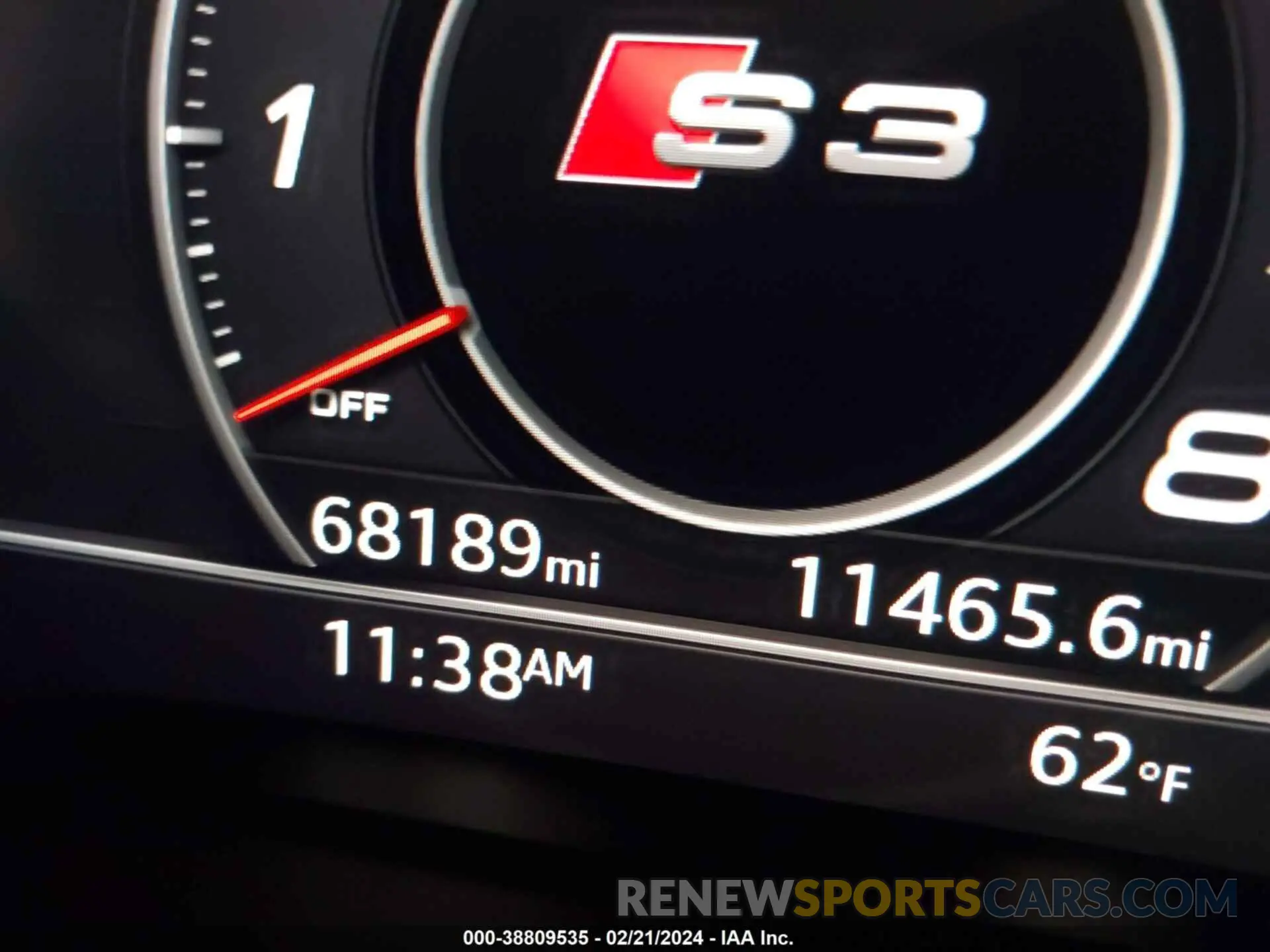 15 fotografías del automóvil dañado WAUB1GFF6K1021830 AUDI S3 2019