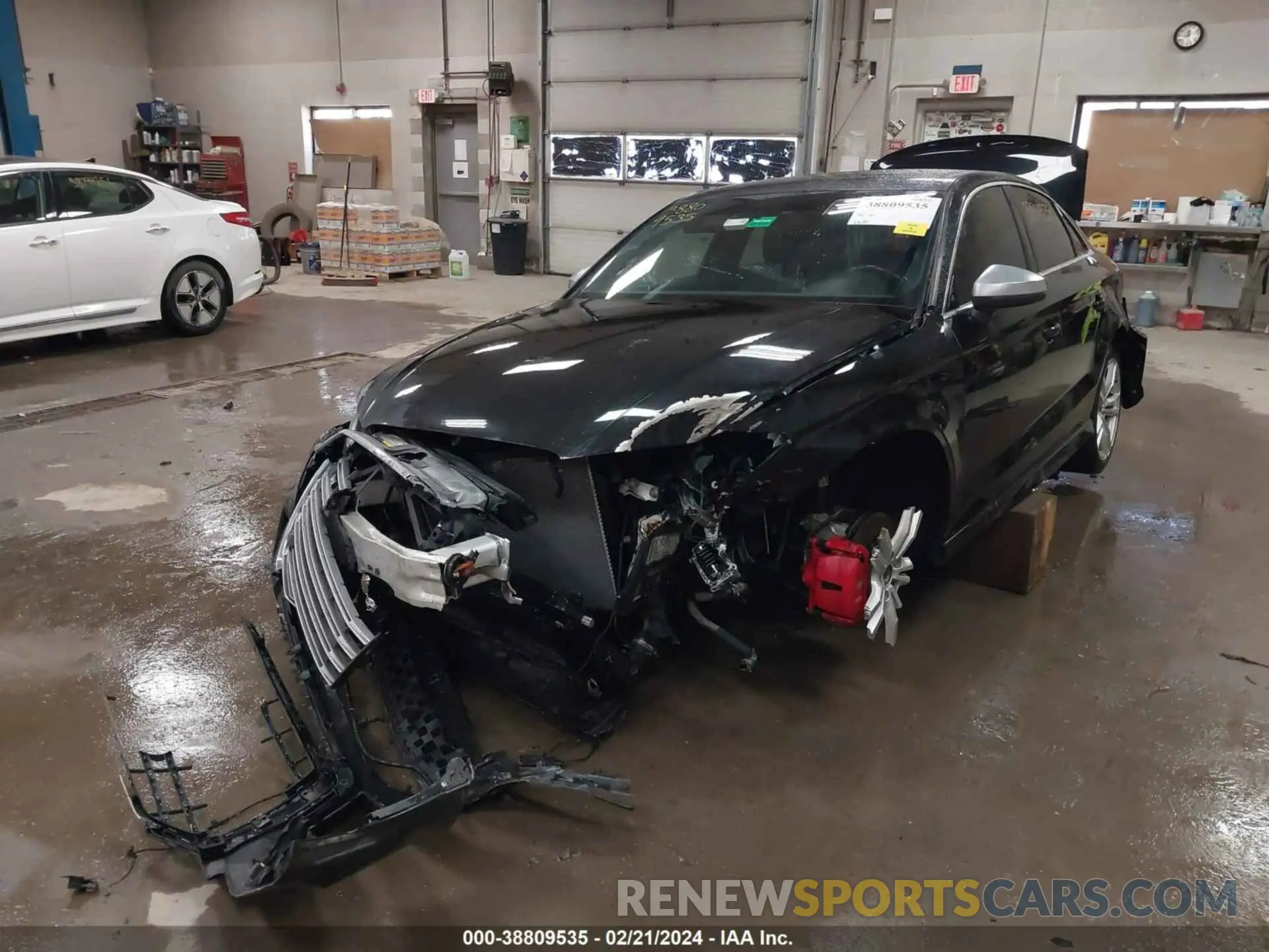 6 fotografías del automóvil dañado WAUB1GFF6K1021830 AUDI S3 2019