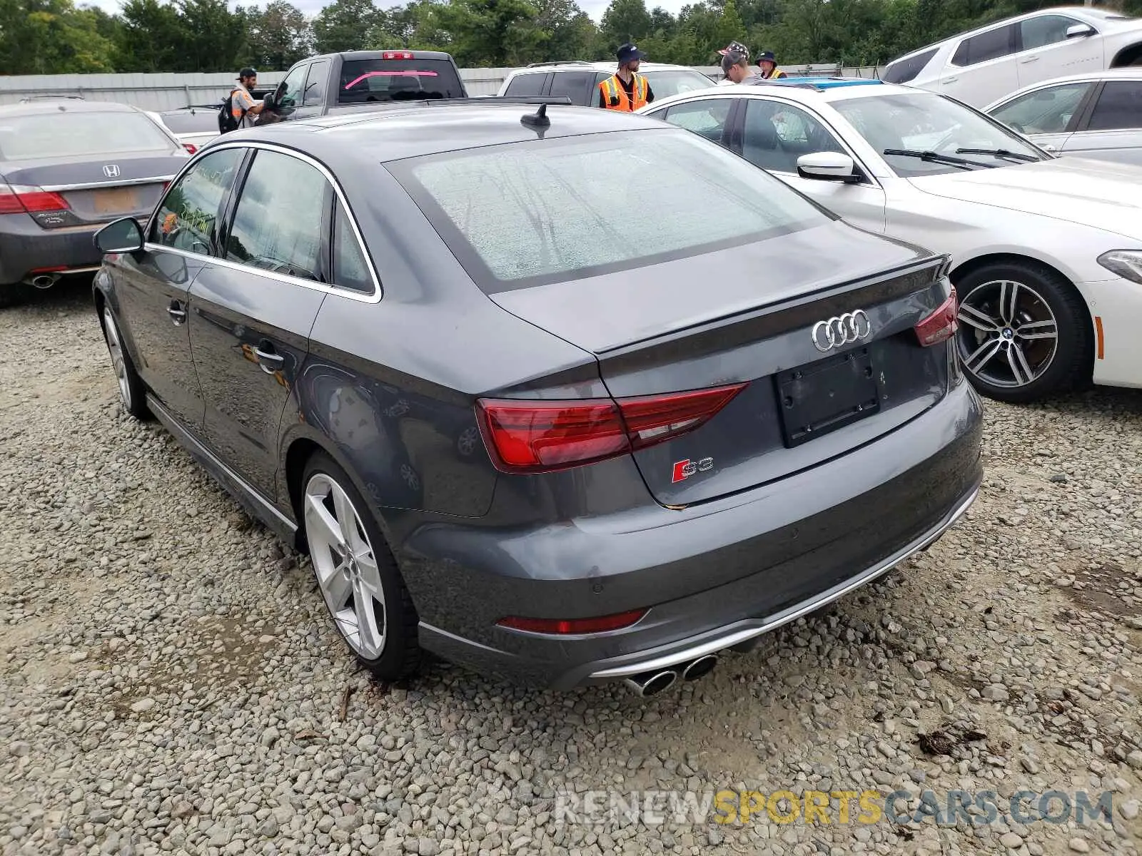 3 fotografías del automóvil dañado WAUB1GFF8K1021876 AUDI S3 2019