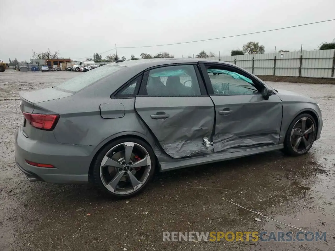 3 fotografías del automóvil dañado WAUE1GFF3LA043976 AUDI S3 2020