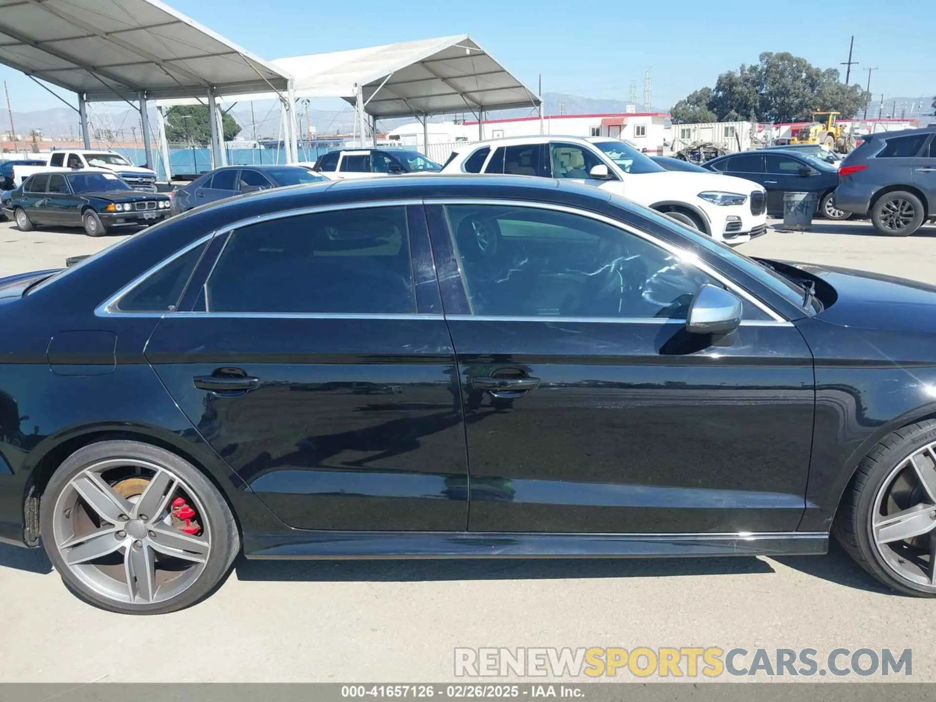 13 fotografías del automóvil dañado WAUE1GFF4LA006872 AUDI S3 2020