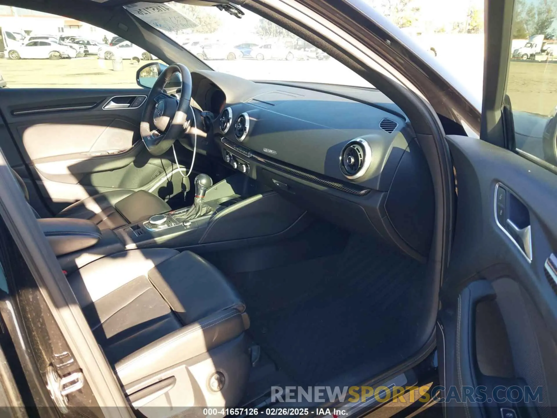 5 fotografías del automóvil dañado WAUE1GFF4LA006872 AUDI S3 2020