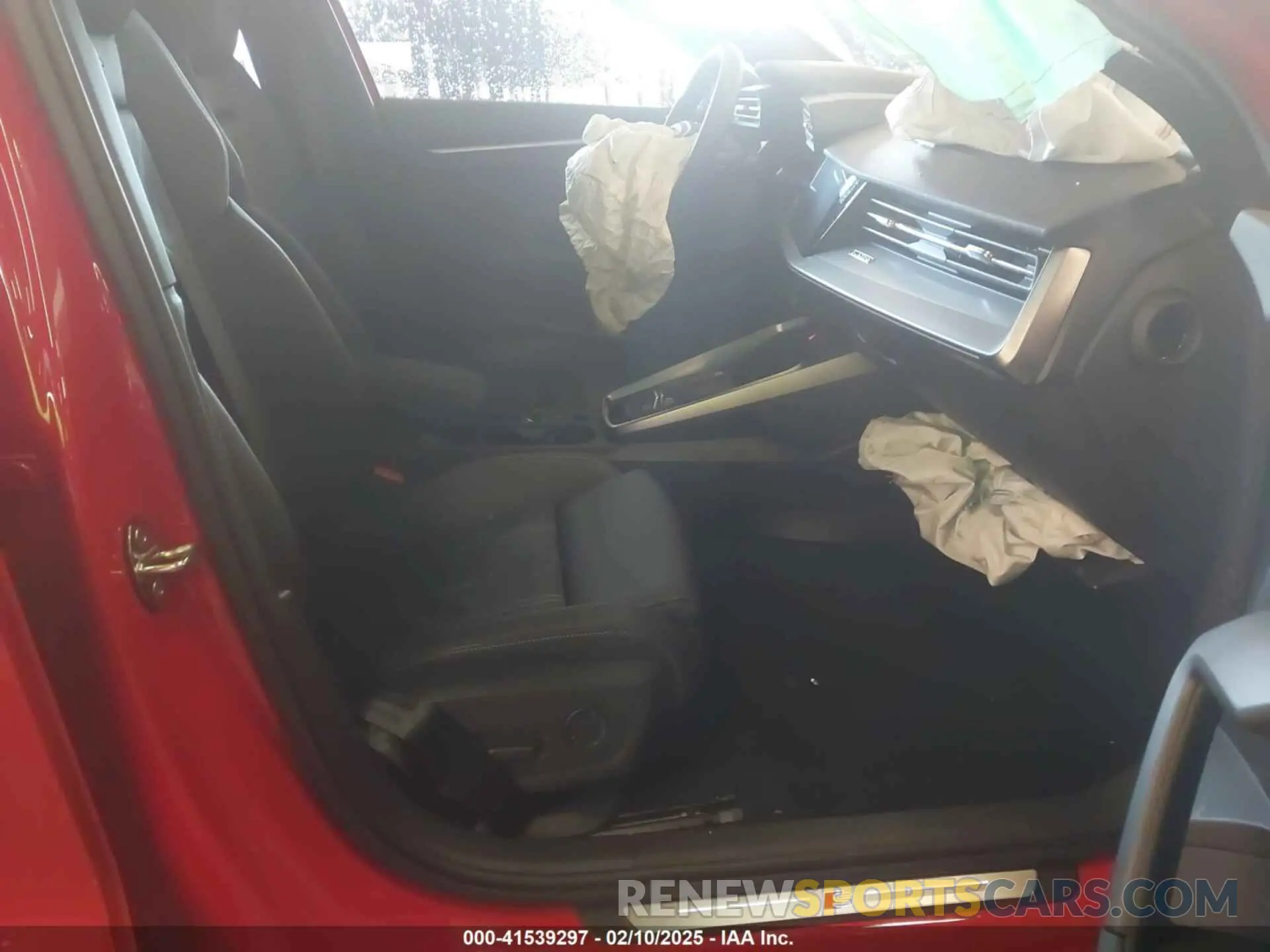 5 fotografías del automóvil dañado WAUH3DGY5NA060691 AUDI S3 2022