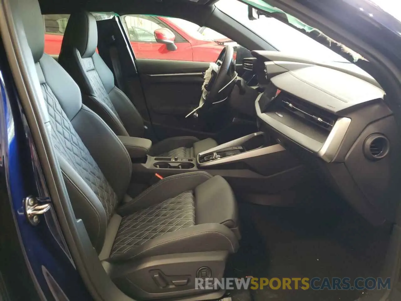 5 fotografías del automóvil dañado WAUH3DGY6NA003464 AUDI S3 2022