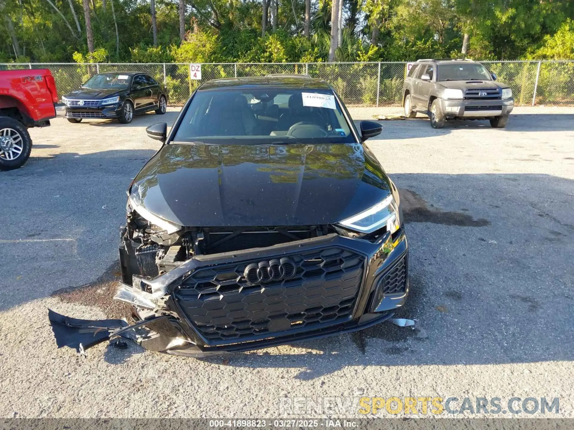 12 fotografías del automóvil dañado WAUH3DGYXNA004858 AUDI S3 2022