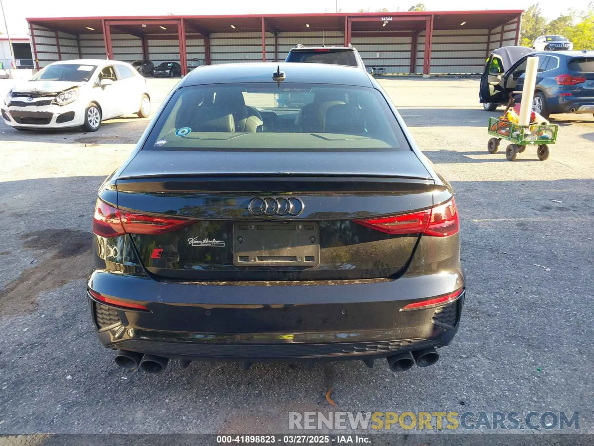 16 fotografías del automóvil dañado WAUH3DGYXNA004858 AUDI S3 2022
