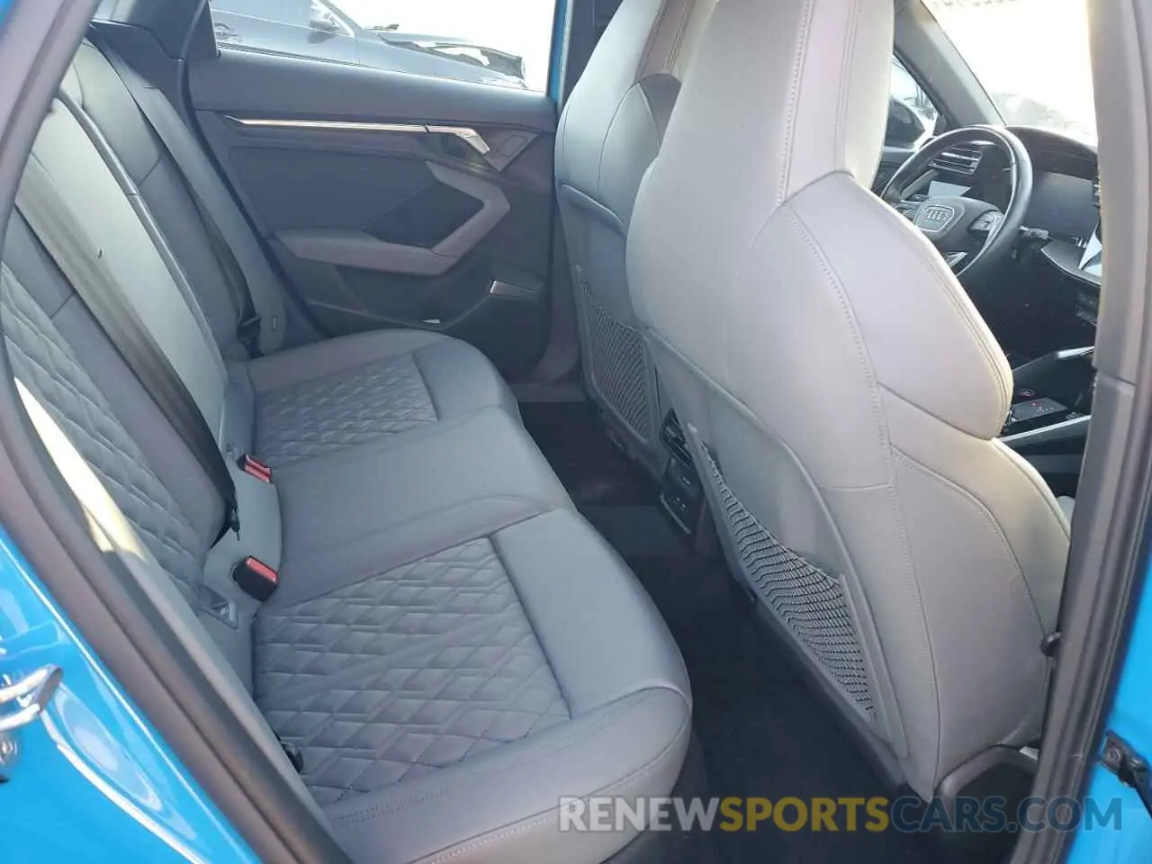 10 fotografías del automóvil dañado WAUJ3DGY8NA002558 AUDI S3 2022