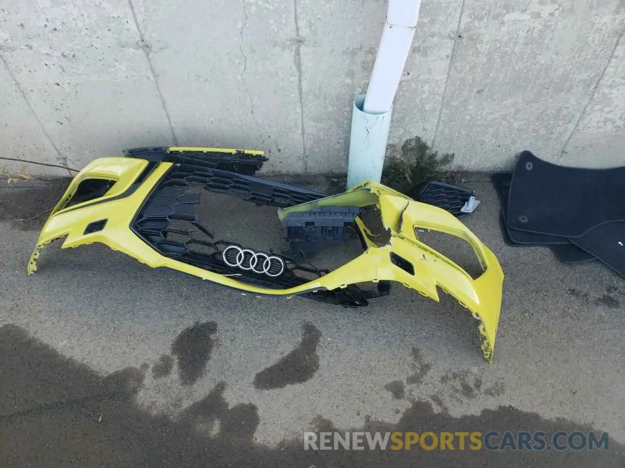 12 fotografías del automóvil dañado WAUH3CGY8PA075442 AUDI S3 2023