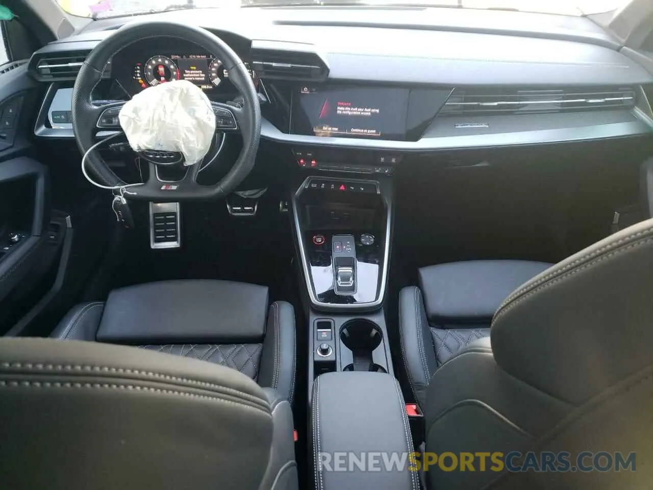 8 fotografías del automóvil dañado WAUH3CGY8PA075442 AUDI S3 2023