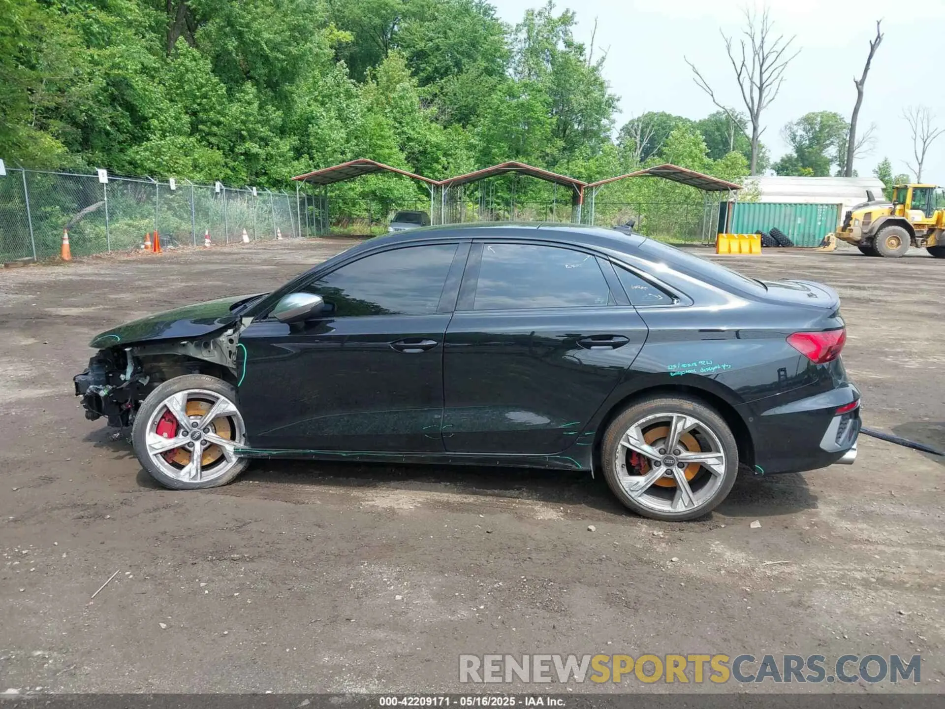 15 fotografías del automóvil dañado WAUH3DGY7PA033737 AUDI S3 2023