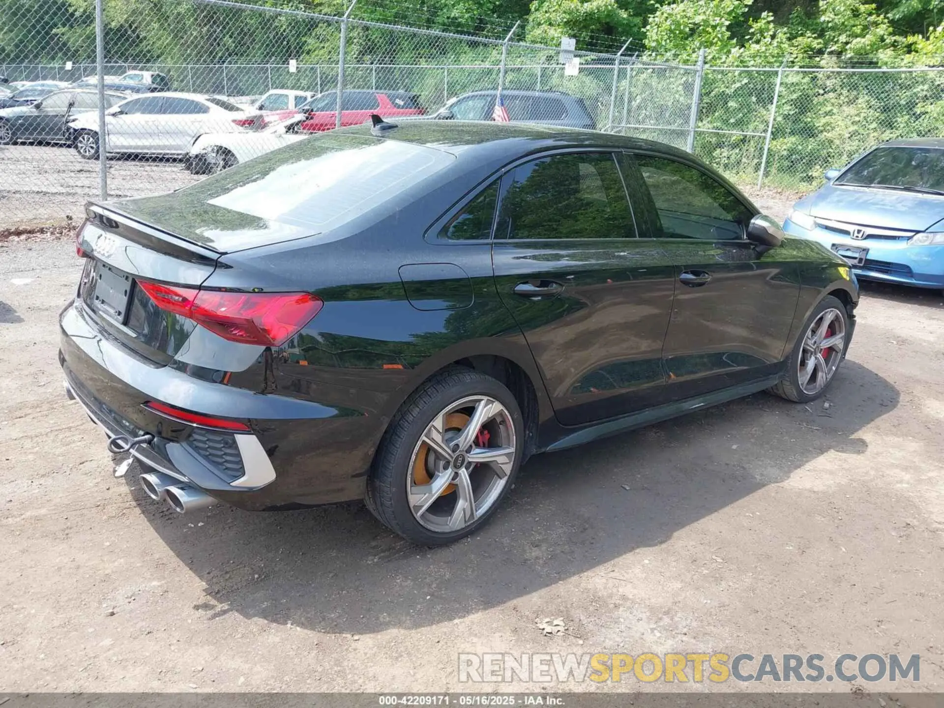 4 fotografías del automóvil dañado WAUH3DGY7PA033737 AUDI S3 2023