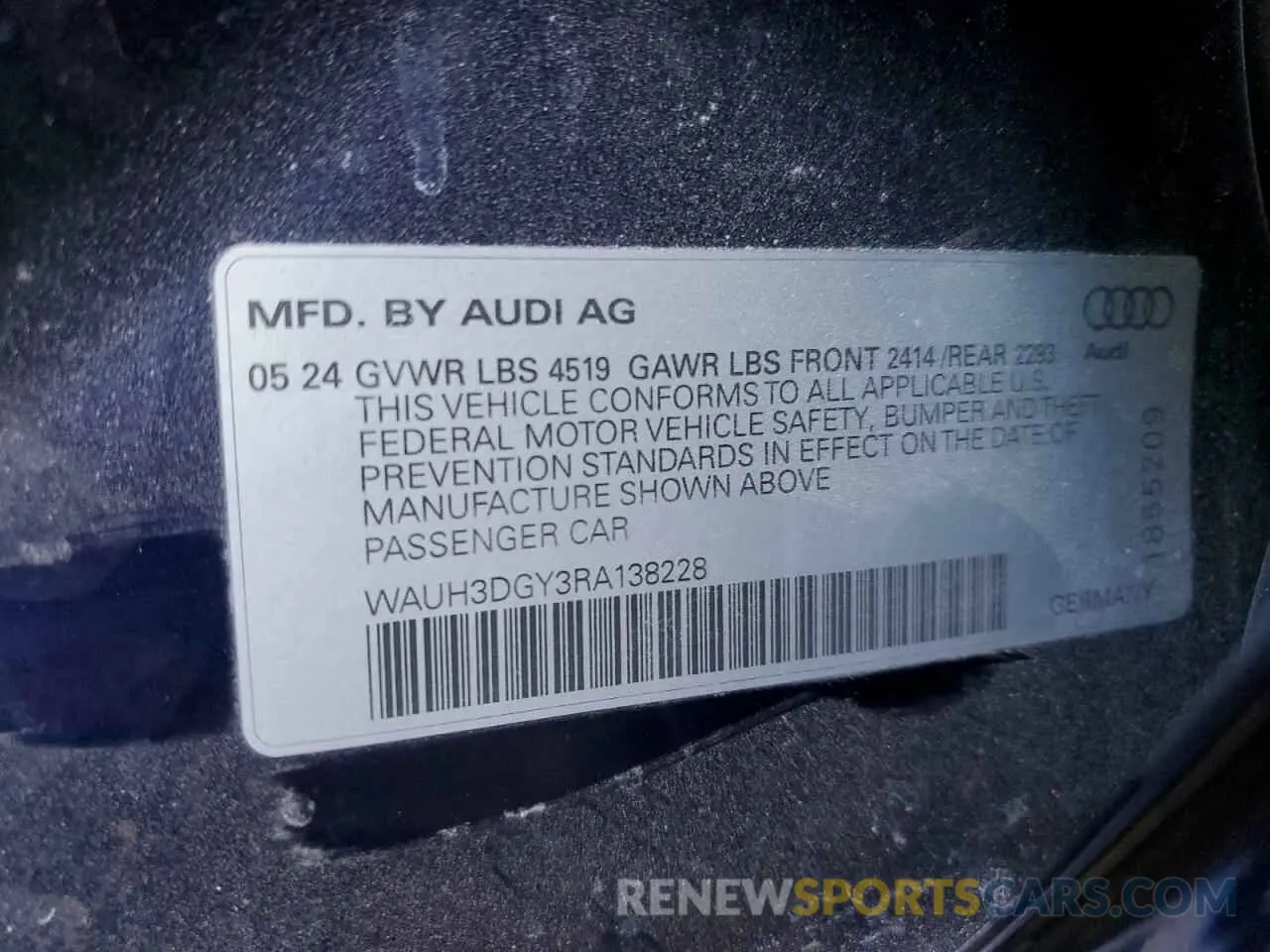 12 fotografías del automóvil dañado WAUH3DGY3RA138228 AUDI S3 2024
