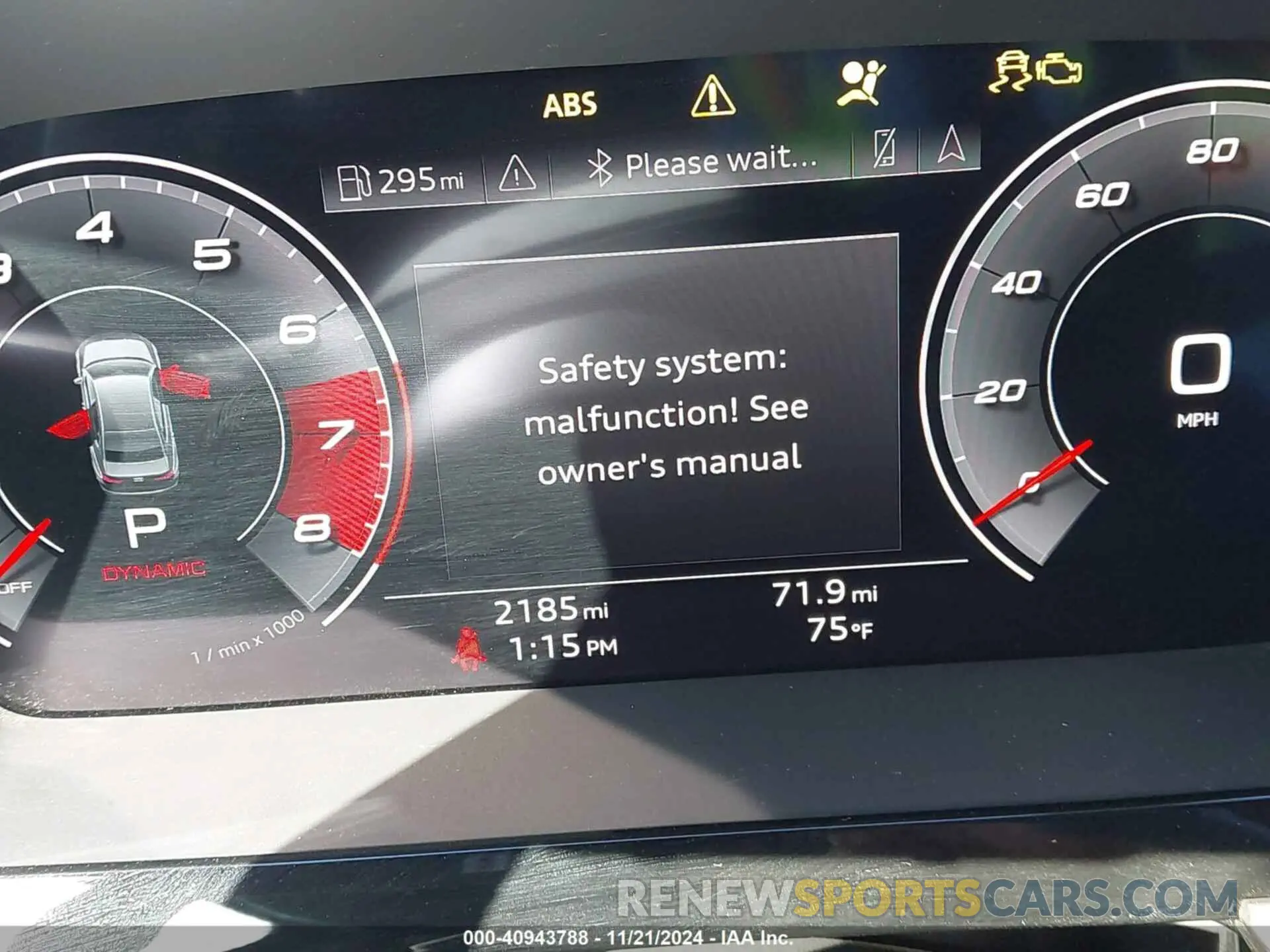 15 fotografías del automóvil dañado WAUH3DGY5RA083068 AUDI S3 2024