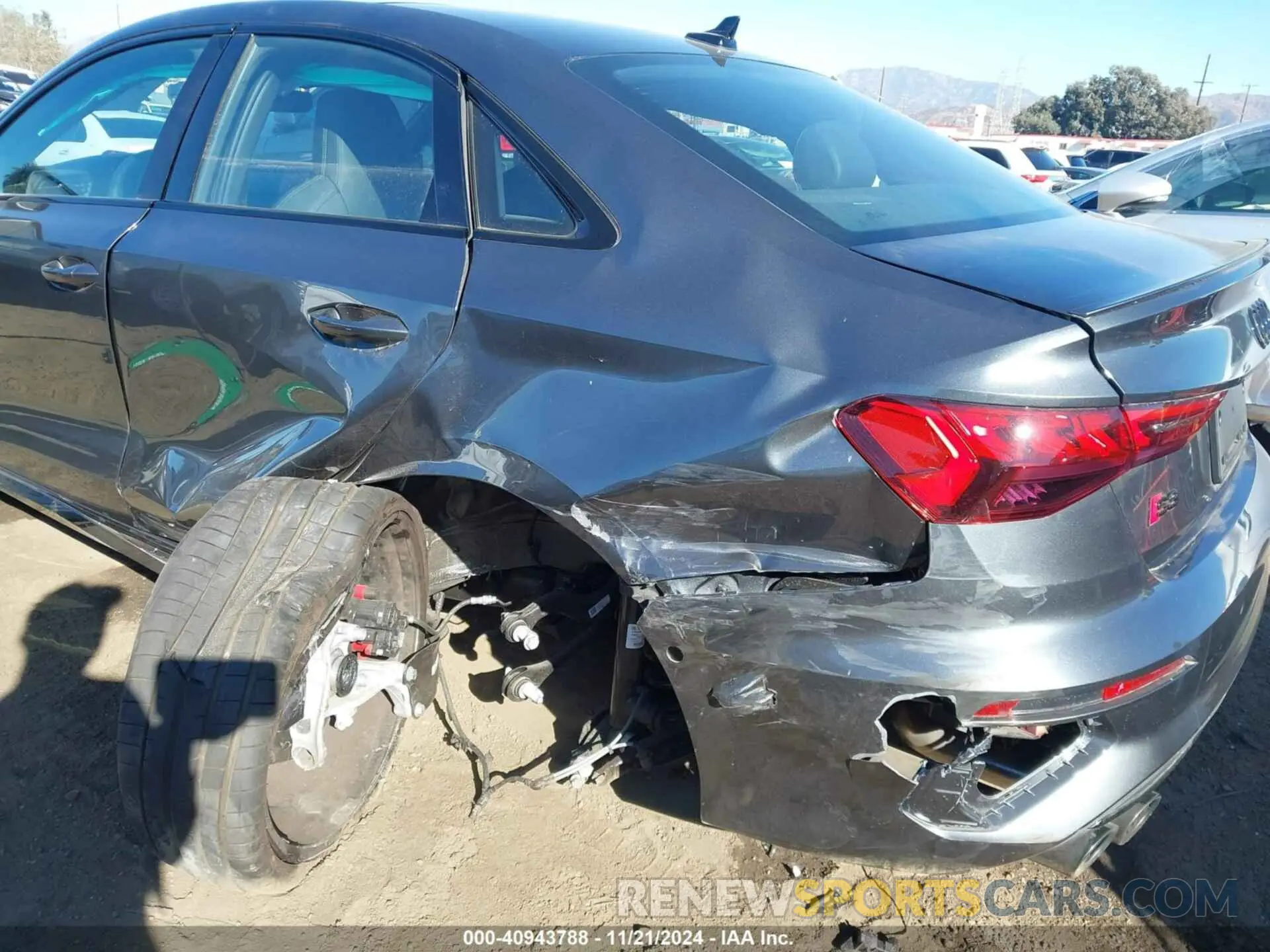 6 fotografías del automóvil dañado WAUH3DGY5RA083068 AUDI S3 2024