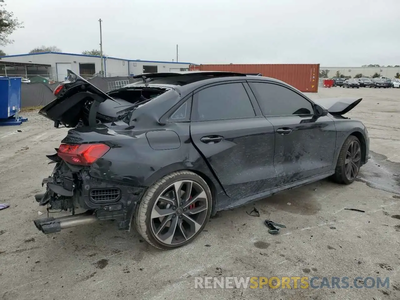 3 fotografías del automóvil dañado WAUH3DGY8RA134109 AUDI S3 2024