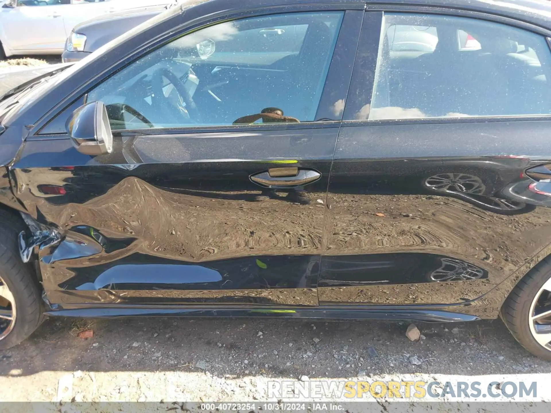 15 fotografías del automóvil dañado WAUJ3DGY2RA079934 AUDI S3 2024