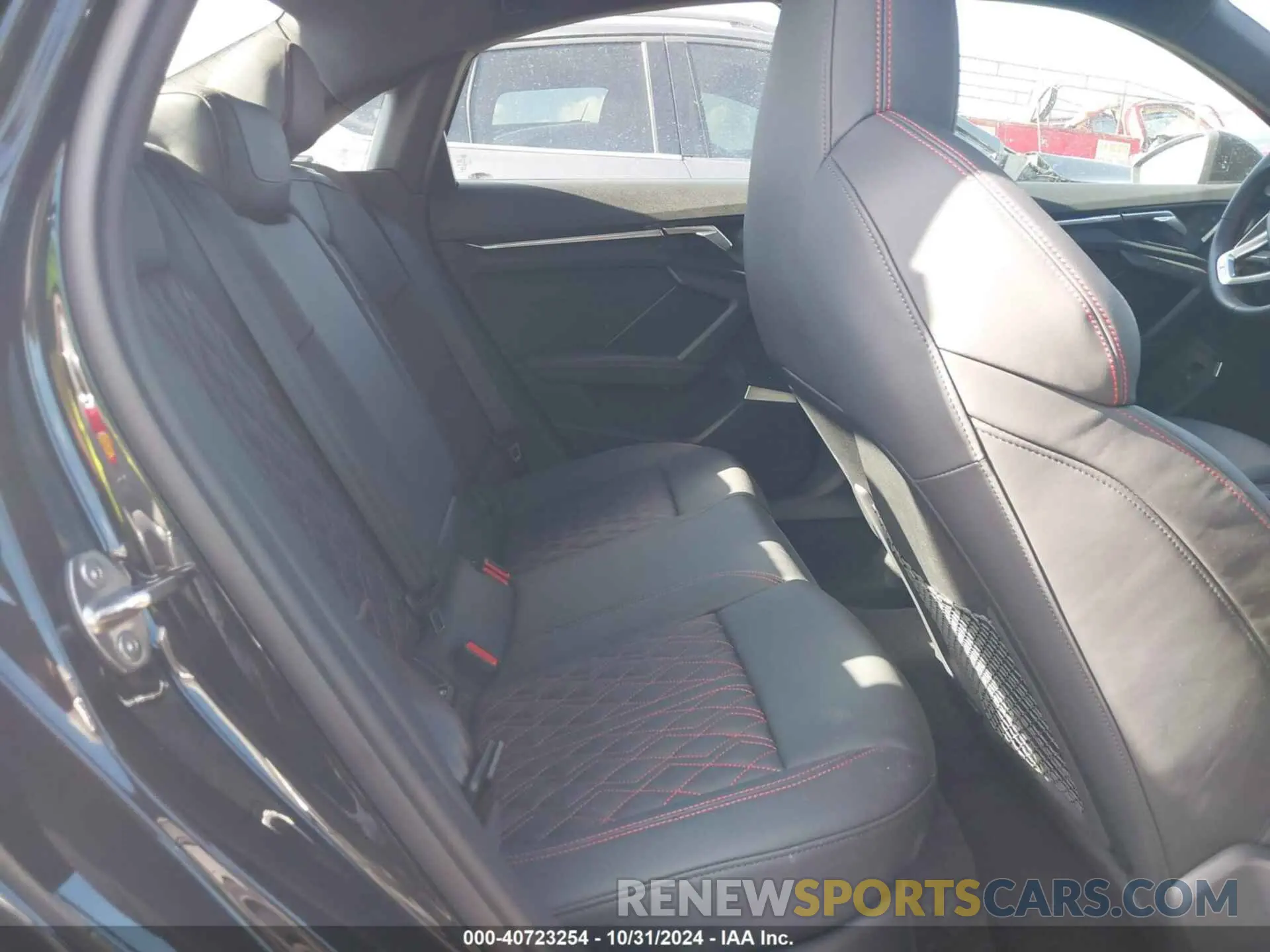 8 fotografías del automóvil dañado WAUJ3DGY2RA079934 AUDI S3 2024